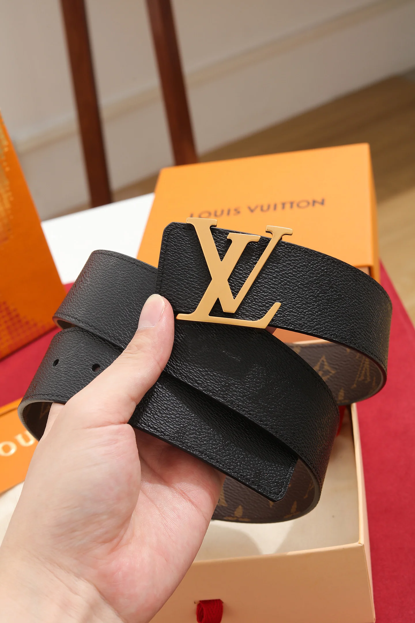 LV Belts Black-Gold A70202609070309 - Image 2
