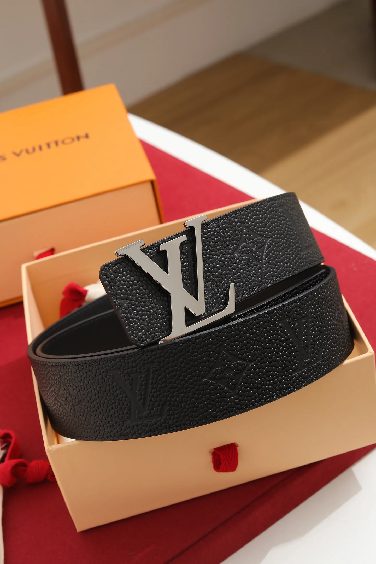 LV Belts Black-Silver B20202609070063 - Image 2