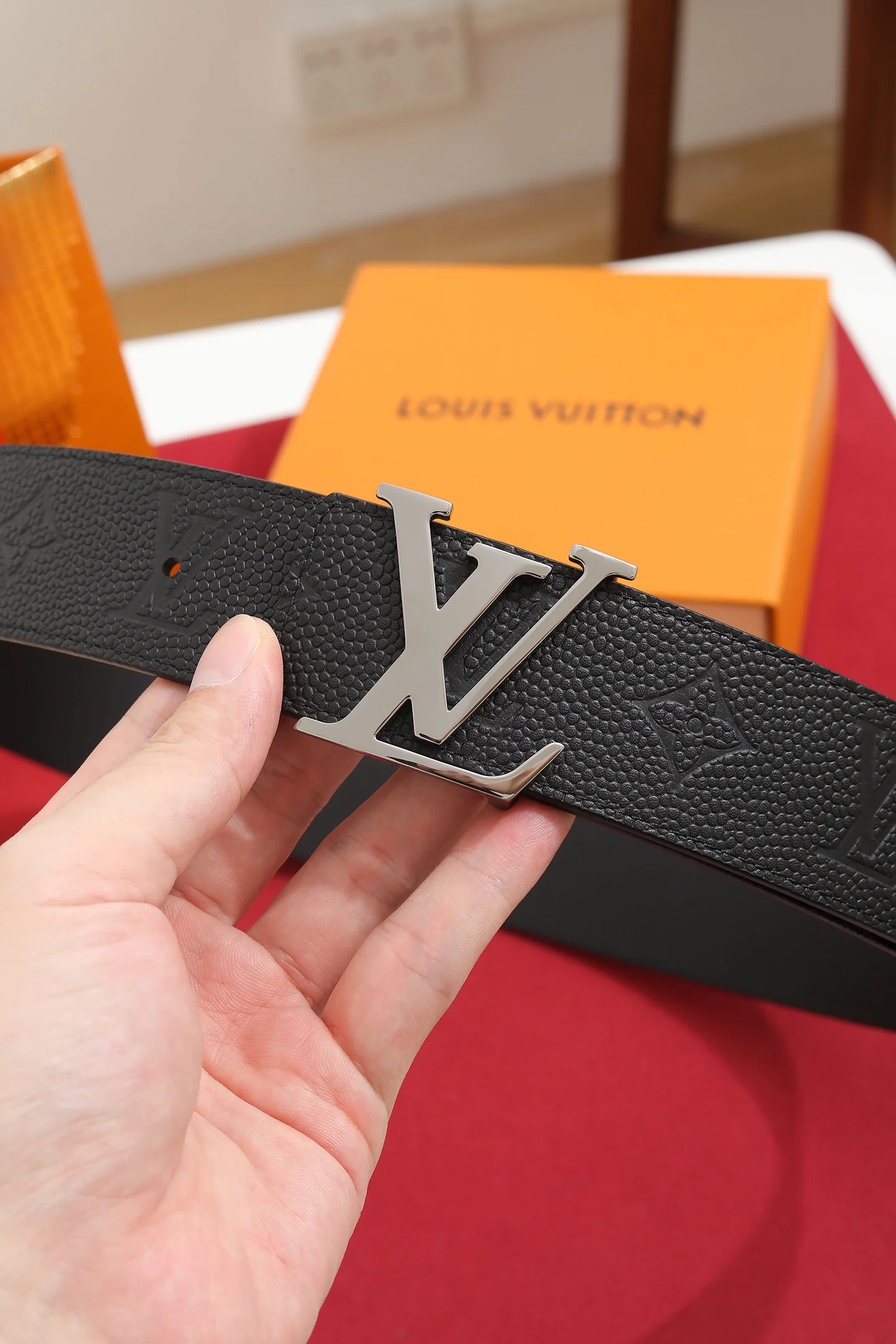 LV Belts Black-Silver B20202609070063 - Image 6
