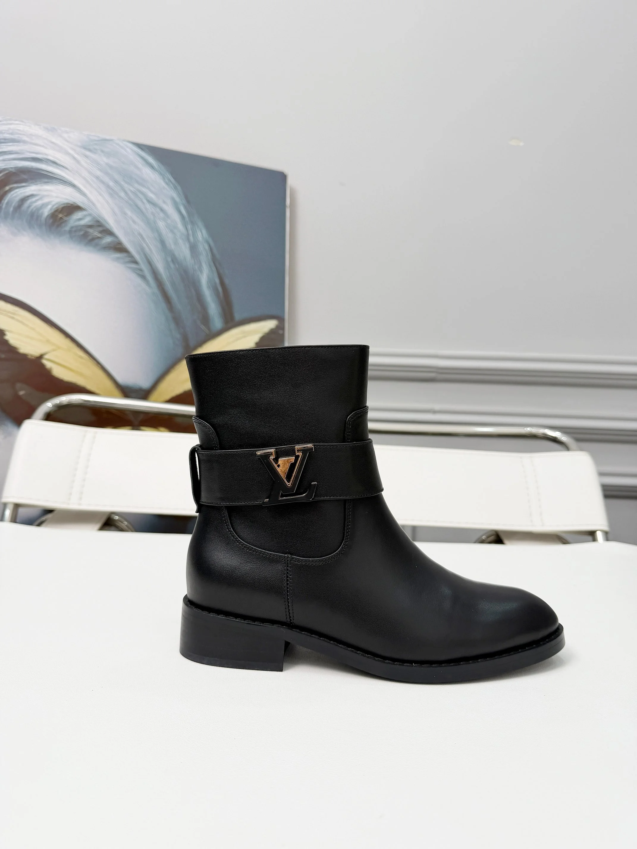 LV Booties Black-Gold B70202609111707