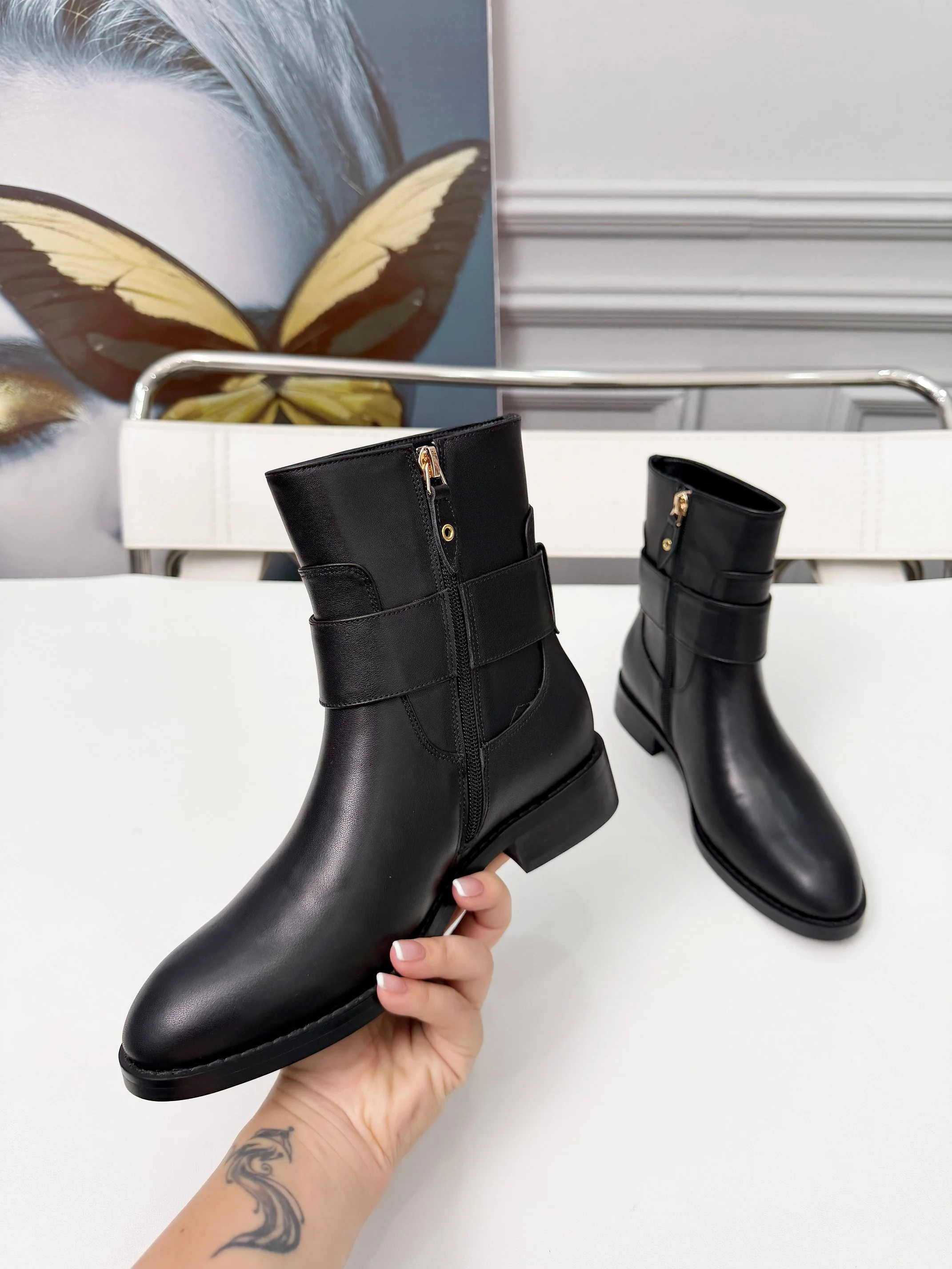 LV Booties Black-Gold B70202609111707 - Image 4