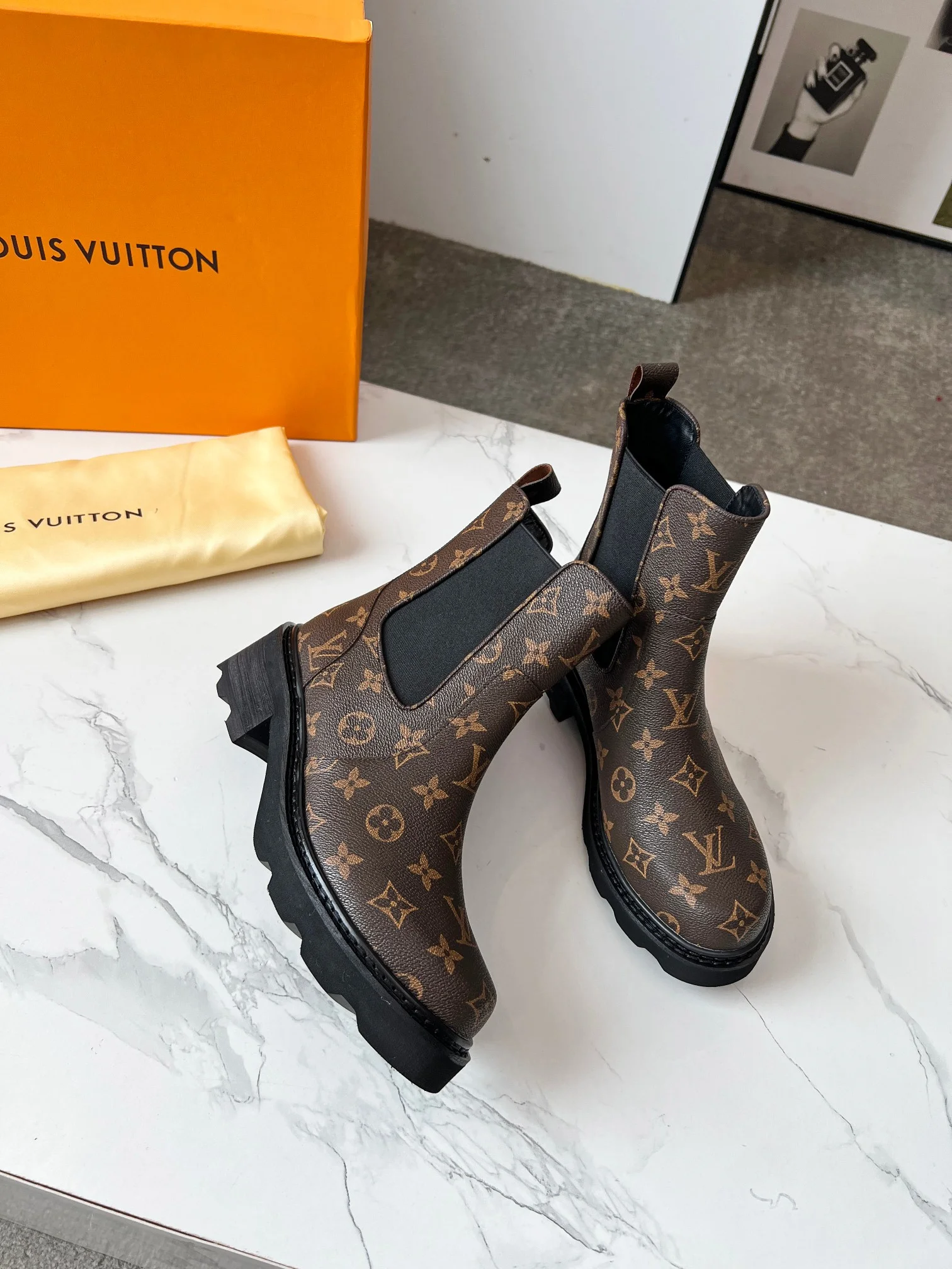 LV Booties Brown-Black B60202609111722 - Image 6