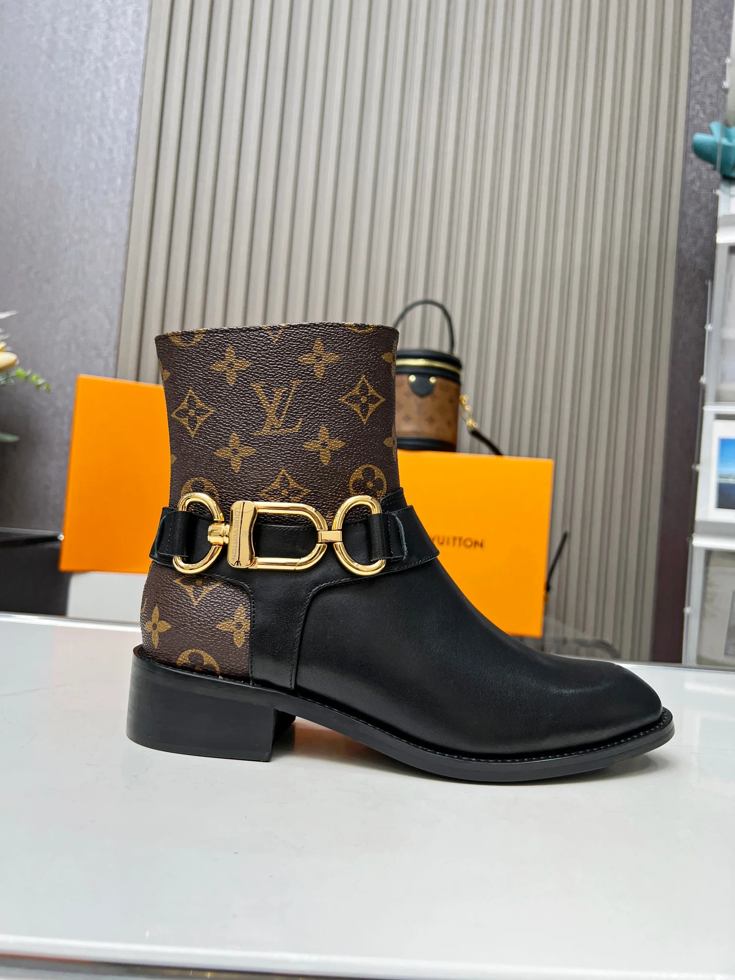 LV Booties Cow Leather Brown-Black-Gold EU35-40 B70202609111724