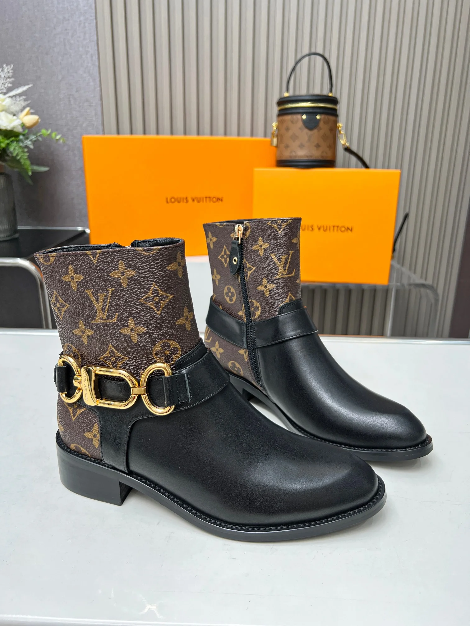 LV Booties Cow Leather Brown-Black-Gold EU35-40 B70202609111724 - Image 3