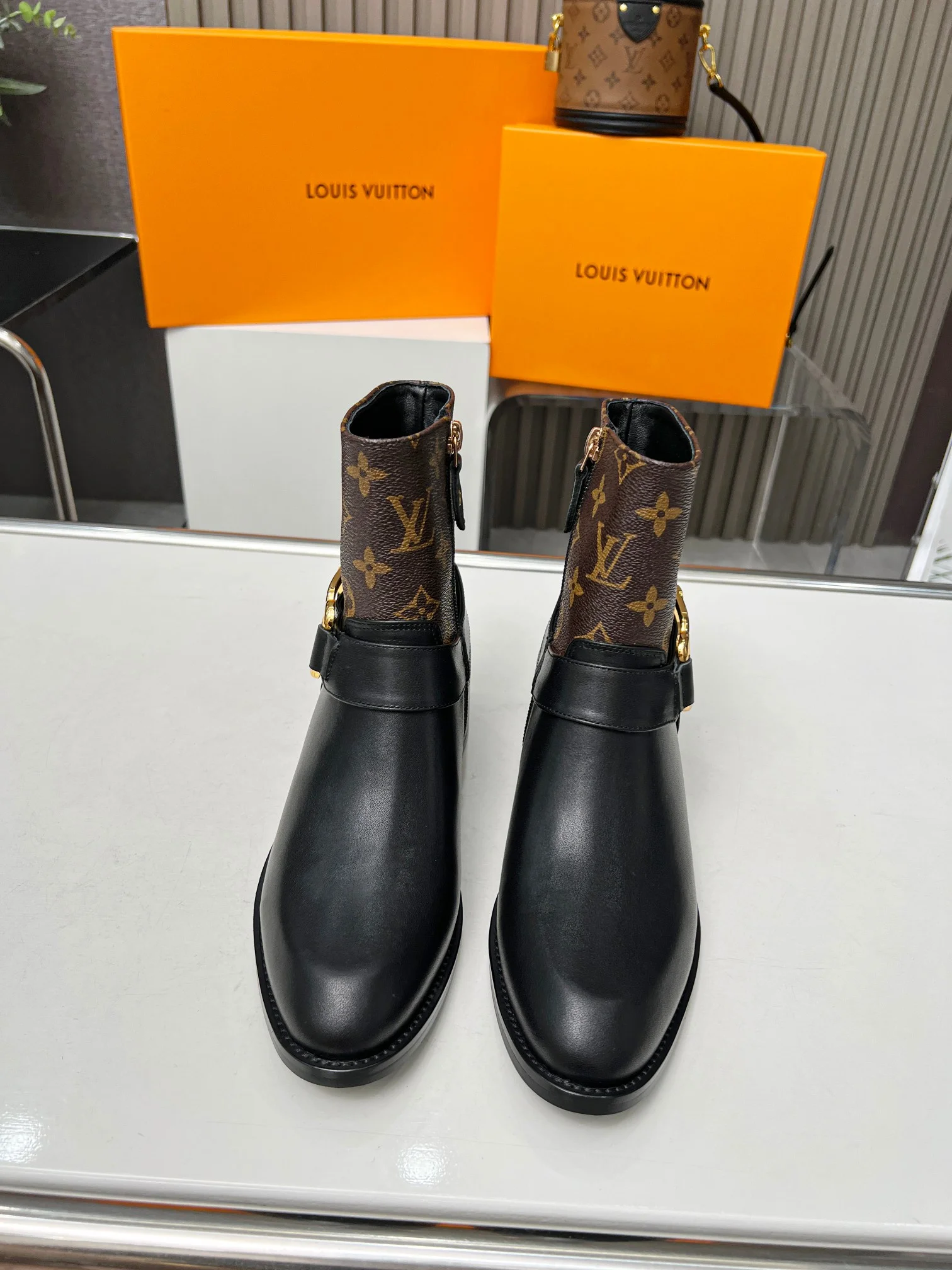 LV Booties Cow Leather Brown-Black-Gold EU35-40 B70202609111724 - Image 4