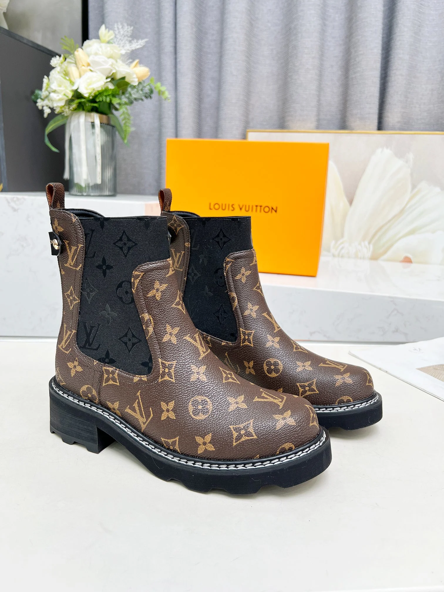 LV Booties Full-grain Leather Brown-Black EU35-40 B70202609111739