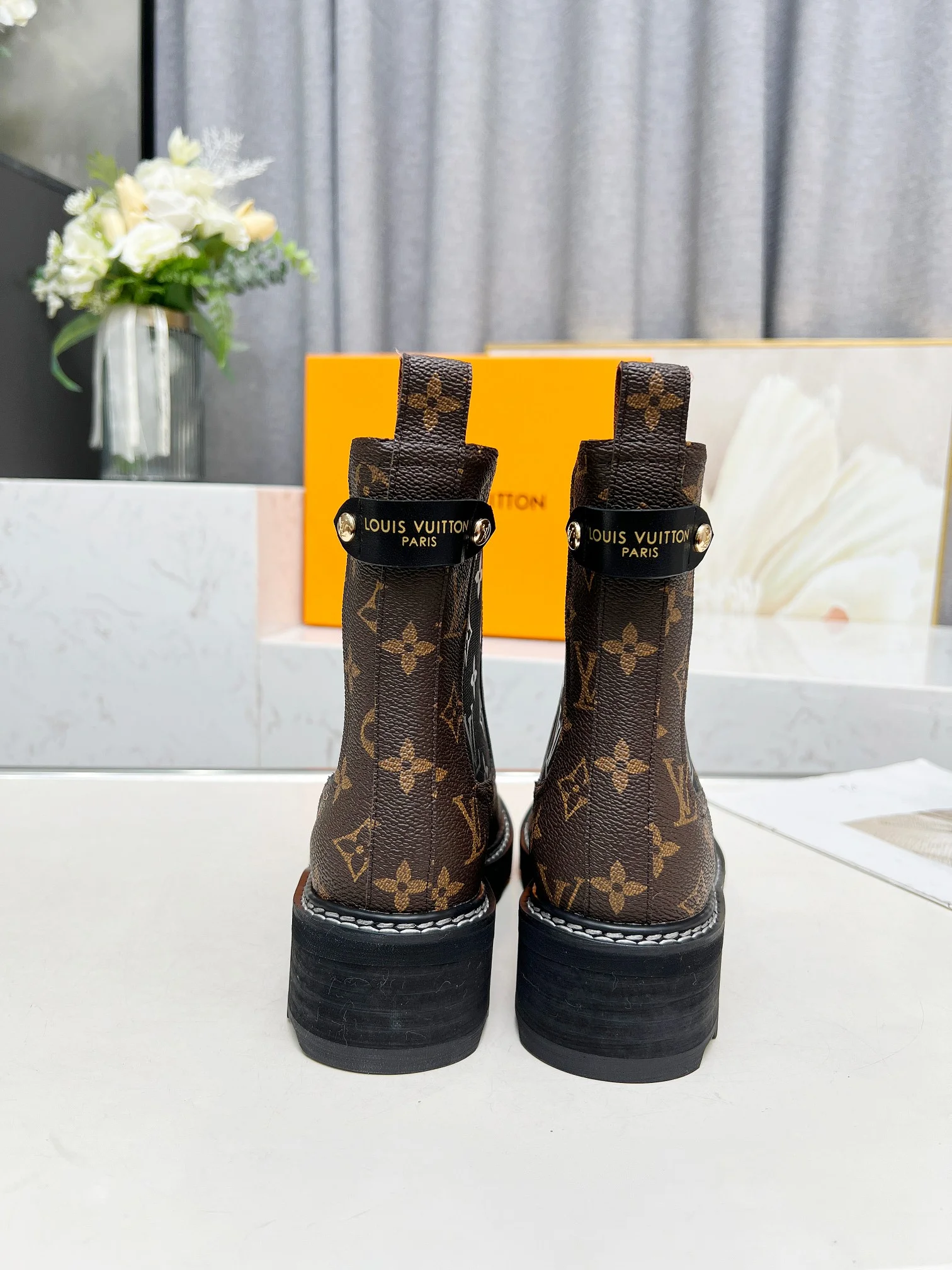 LV Booties Full-grain Leather Brown-Black EU35-40 B70202609111739 - Image 8