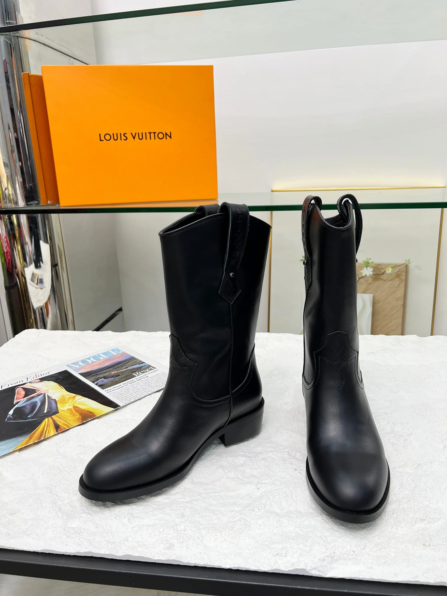 LV Boots Black B90202609111715 - Image 8