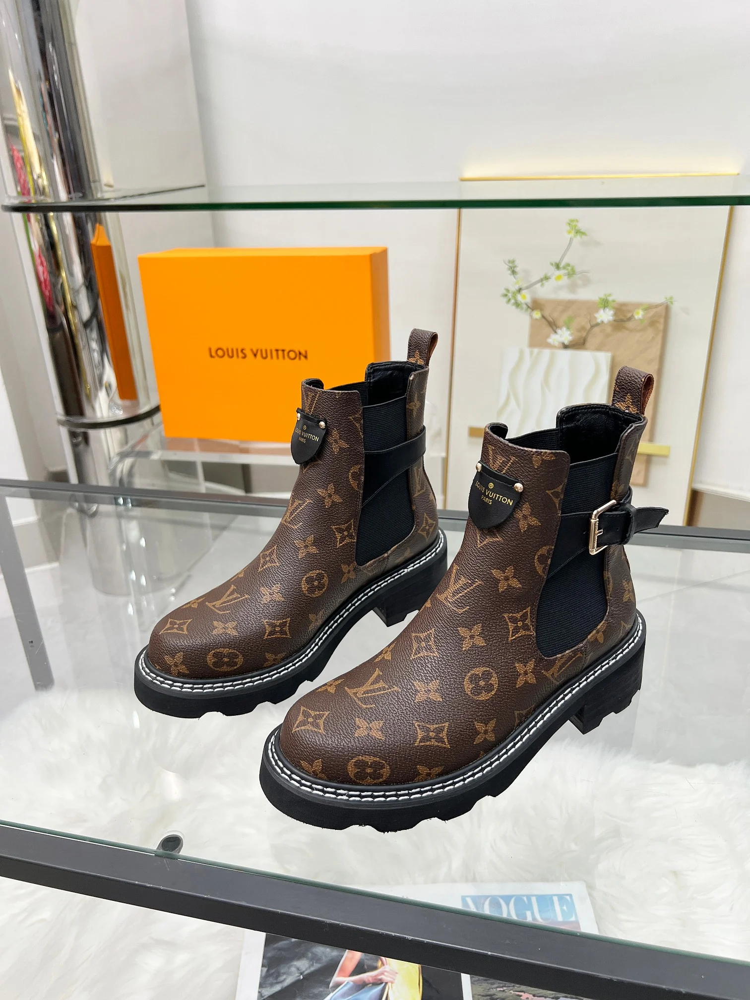 LV Boots Brown-Black B60202609111737 - Image 3