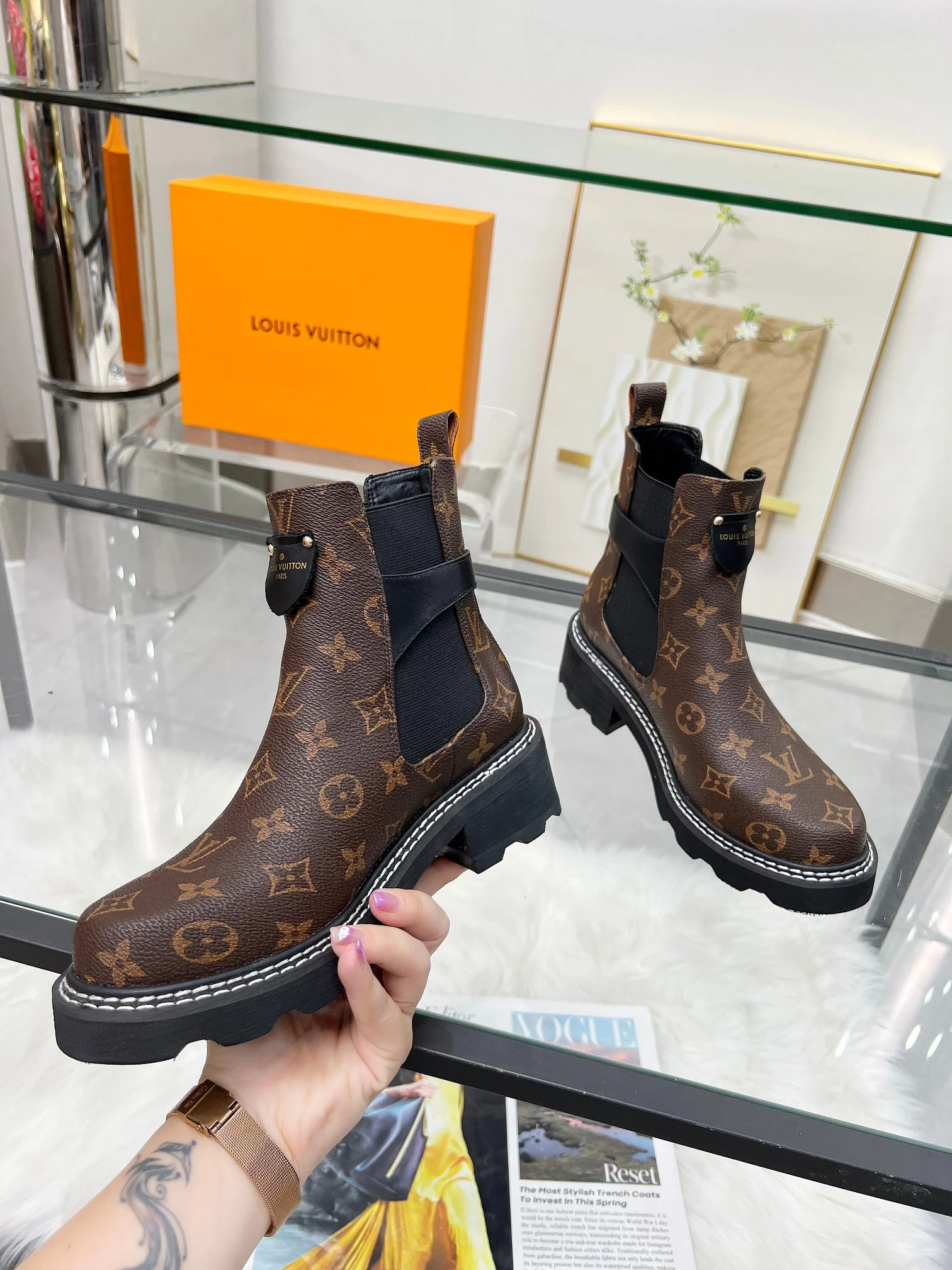 LV Boots Brown-Black B60202609111737 - Image 5