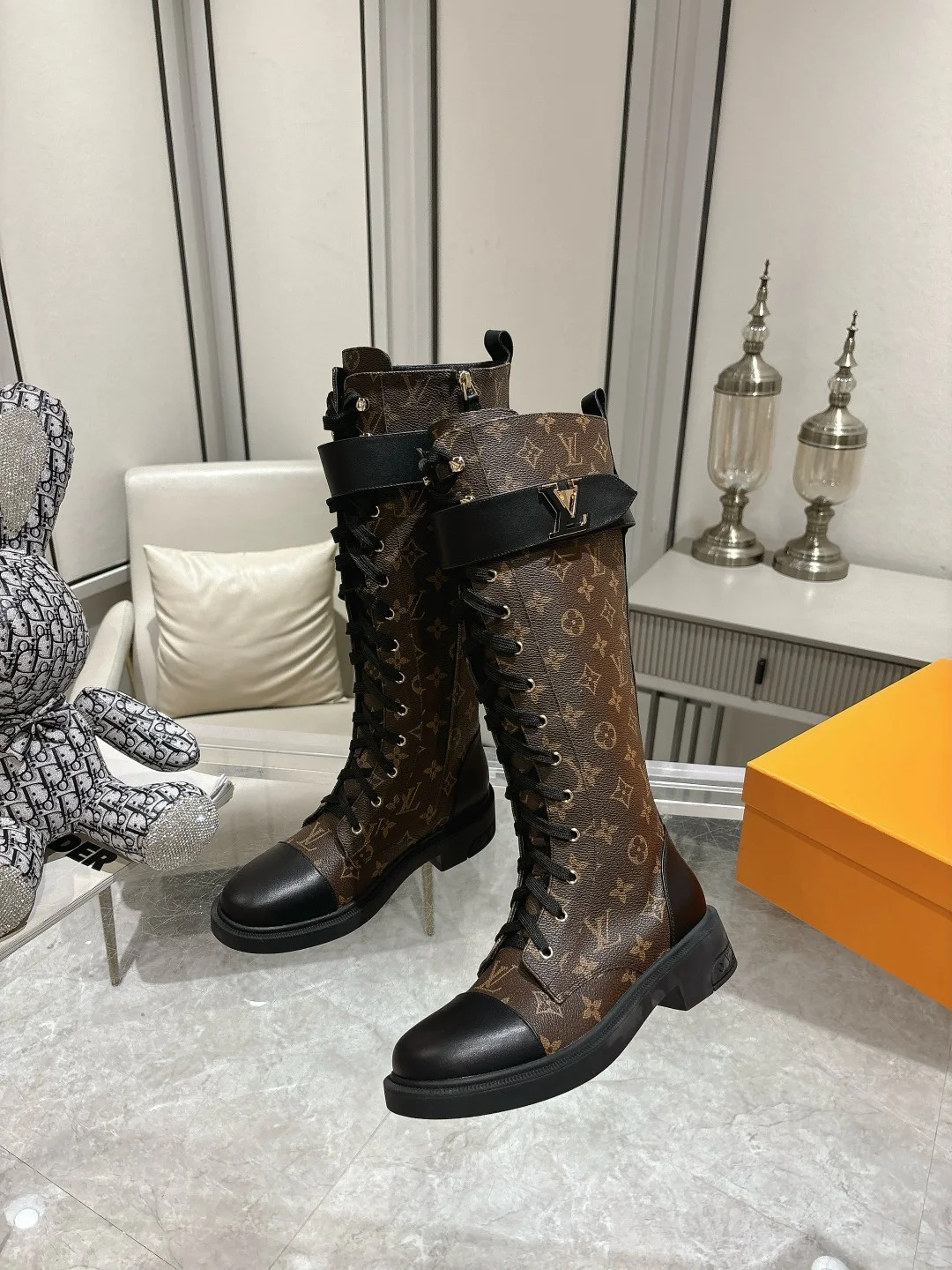 LV Boots Brown-Black C50202609111708 - Image 6
