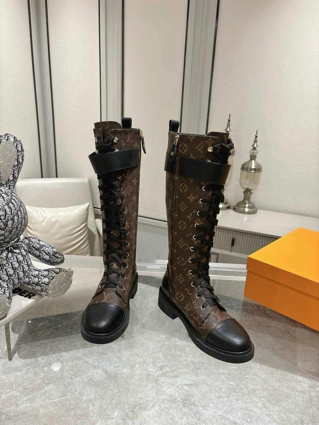 LV Boots Brown-Black C50202609111708 - Image 7