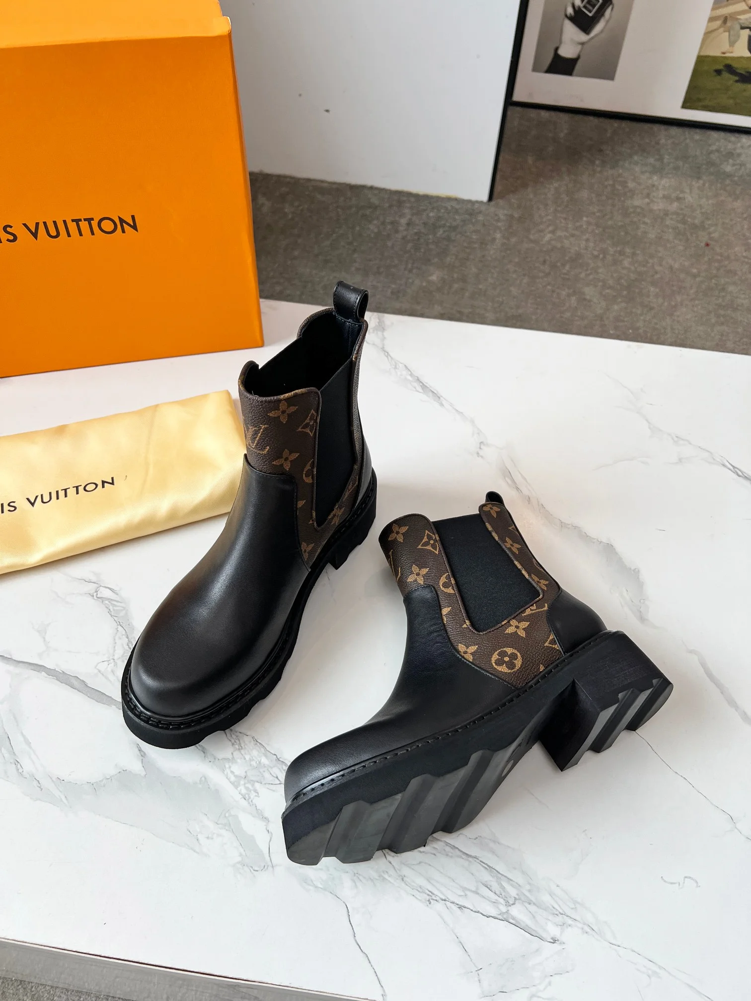 LV Boots Calf Leather Black-Brown EU35-40 B60202609111721