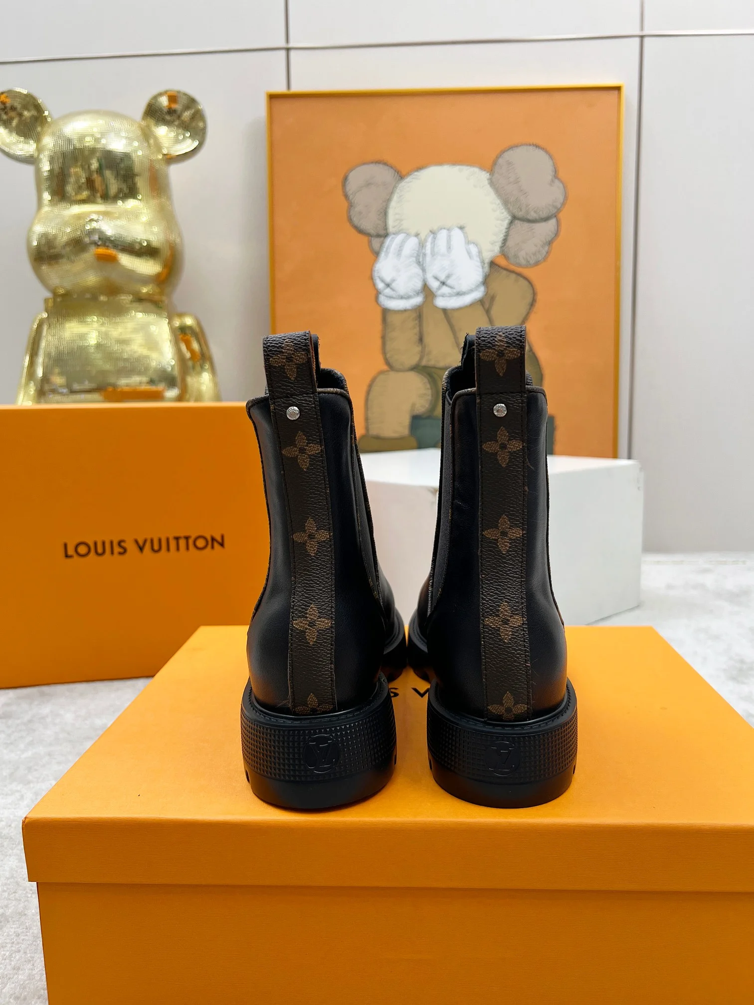 LV Boots Calfskin Leather Black EU35-40 B60202609111712 - Image 6