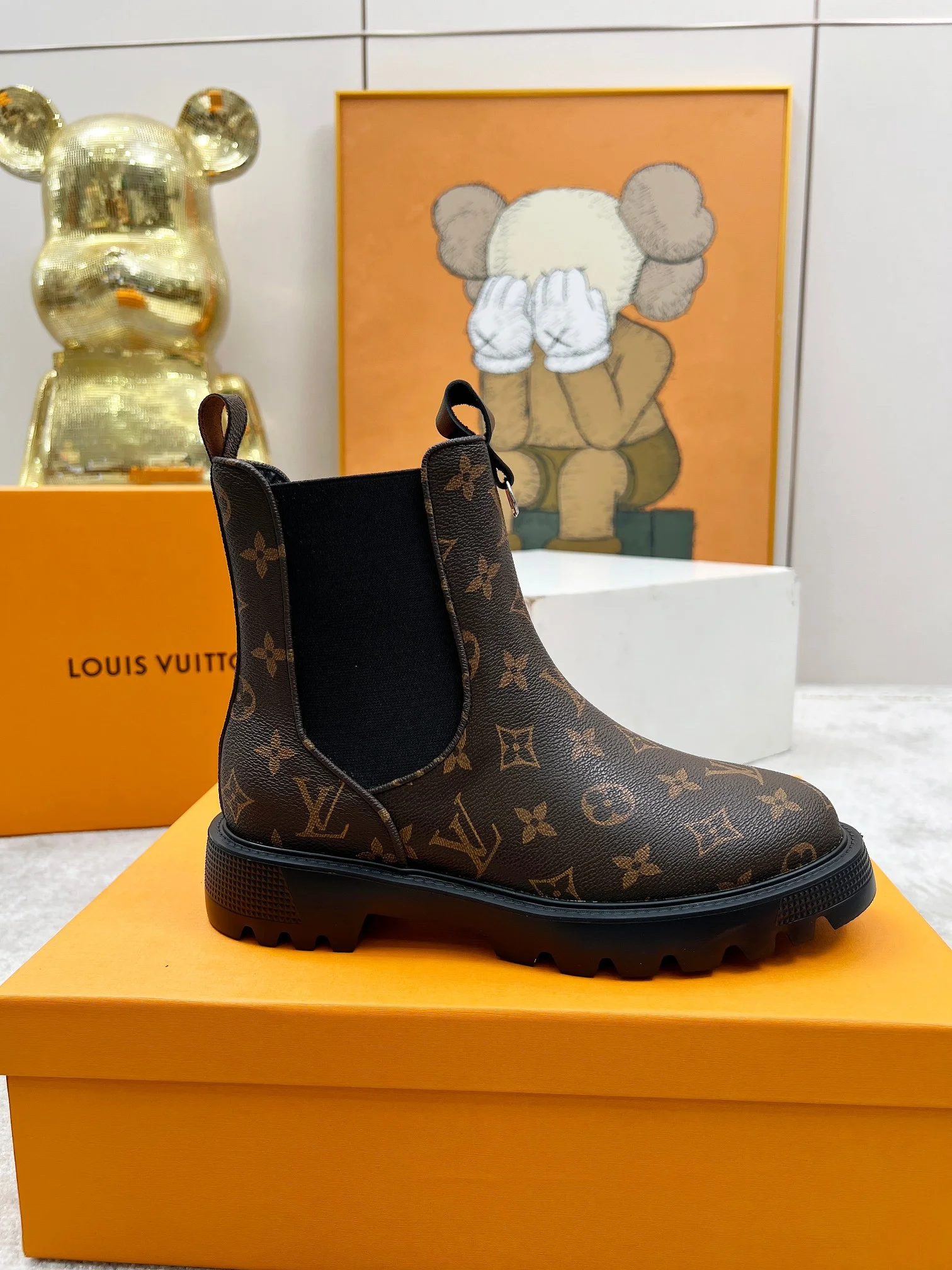 LV Boots Calfskin Leather Brown-Black EU35-40 B60202609111711