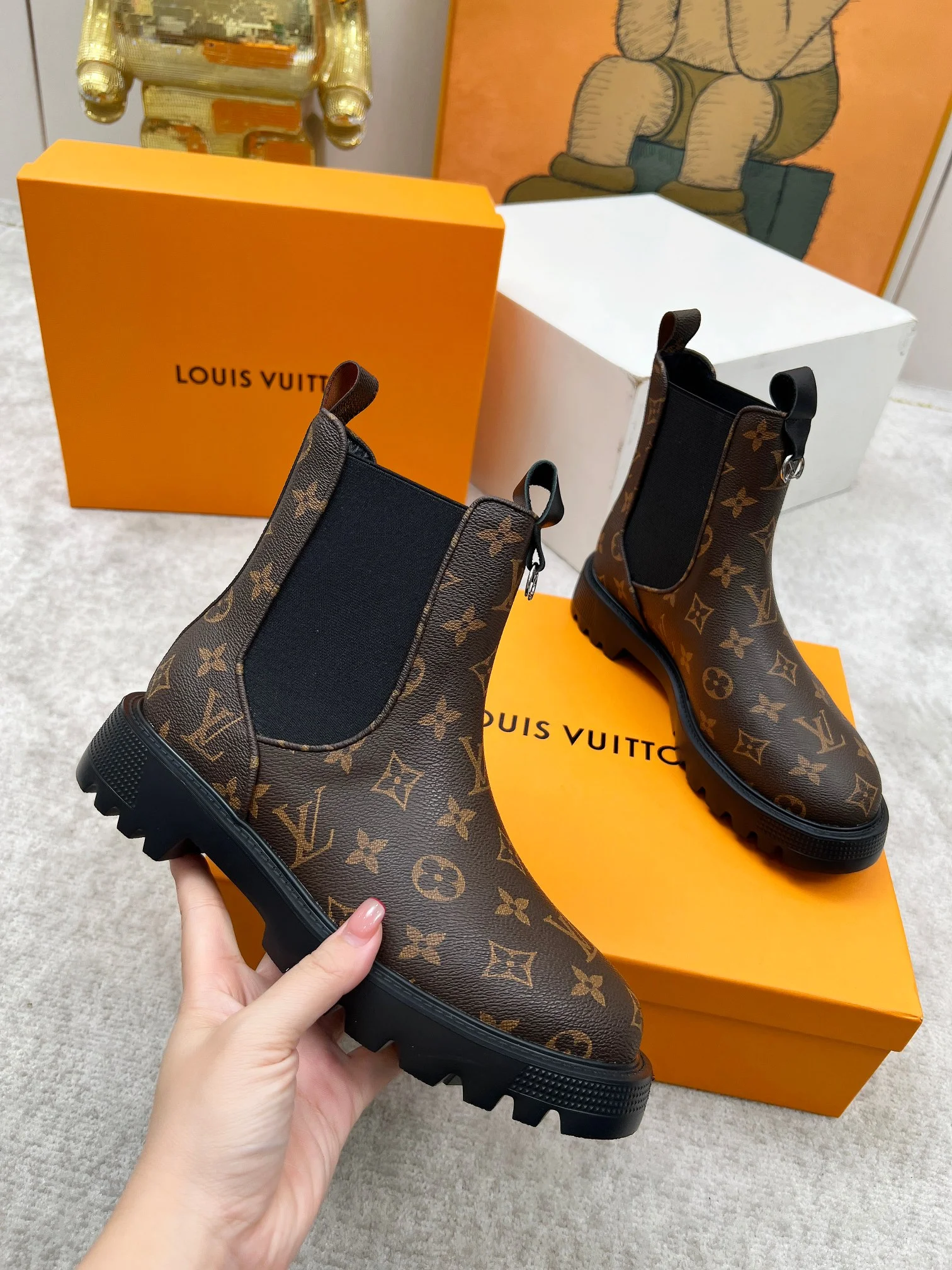 LV Boots Calfskin Leather Brown-Black EU35-40 B60202609111711 - Image 5