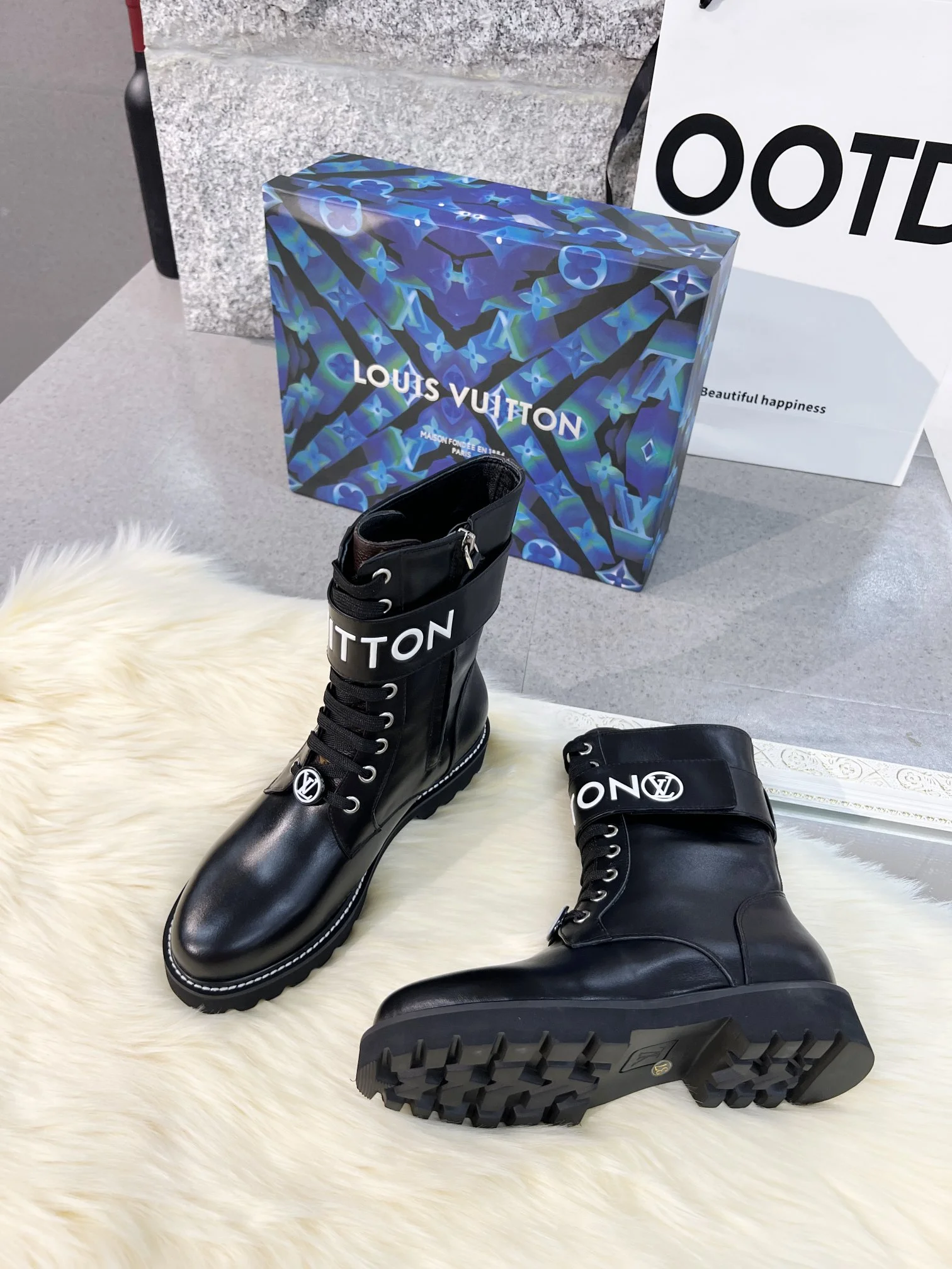 LV Boots Full-grain Calf Leather Black-White EU35-40 B70202609111732 - Image 5