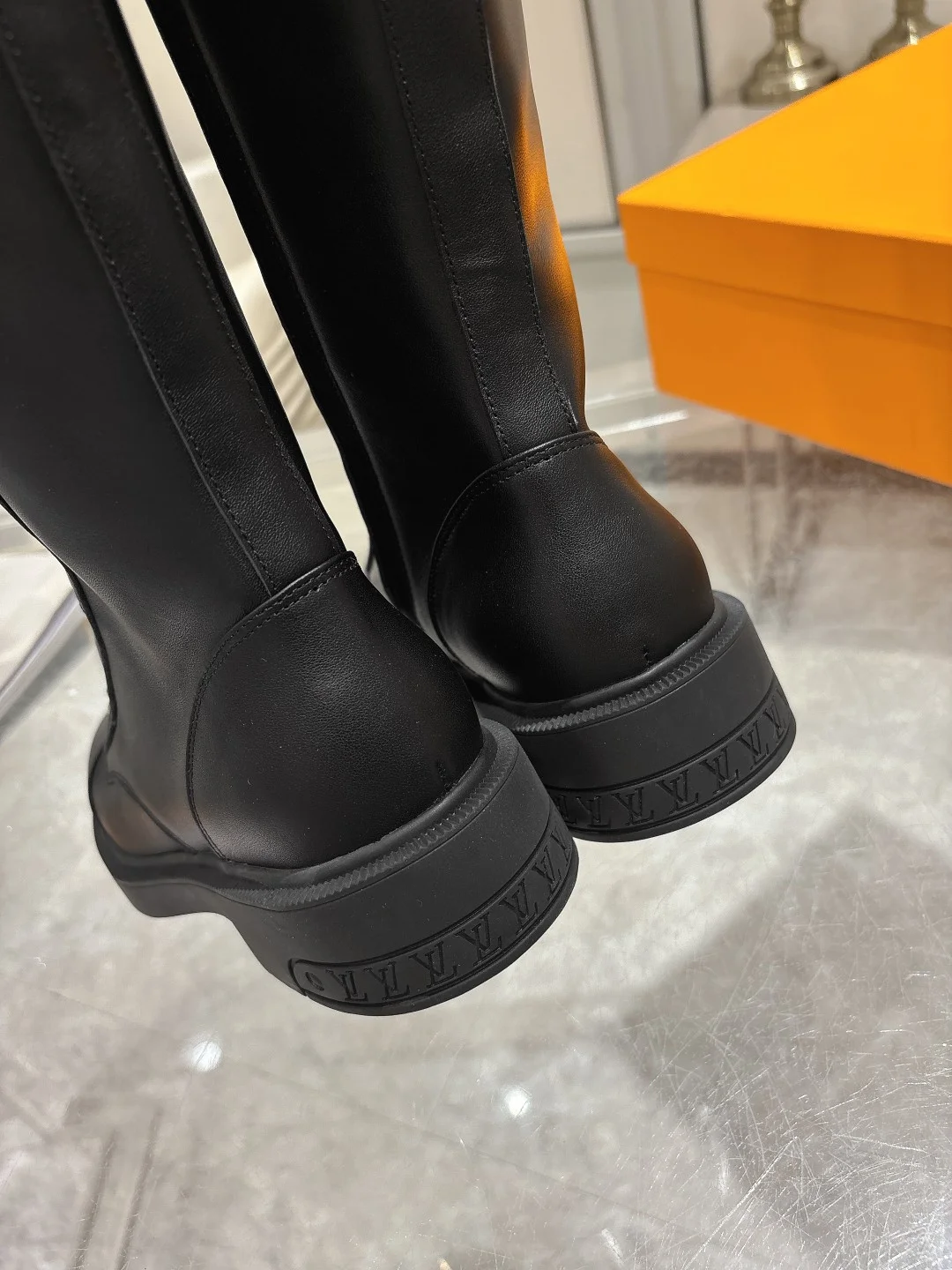 LV Boots Full-grain Calfskin Black EU36-40 C50202609111709 - Image 3