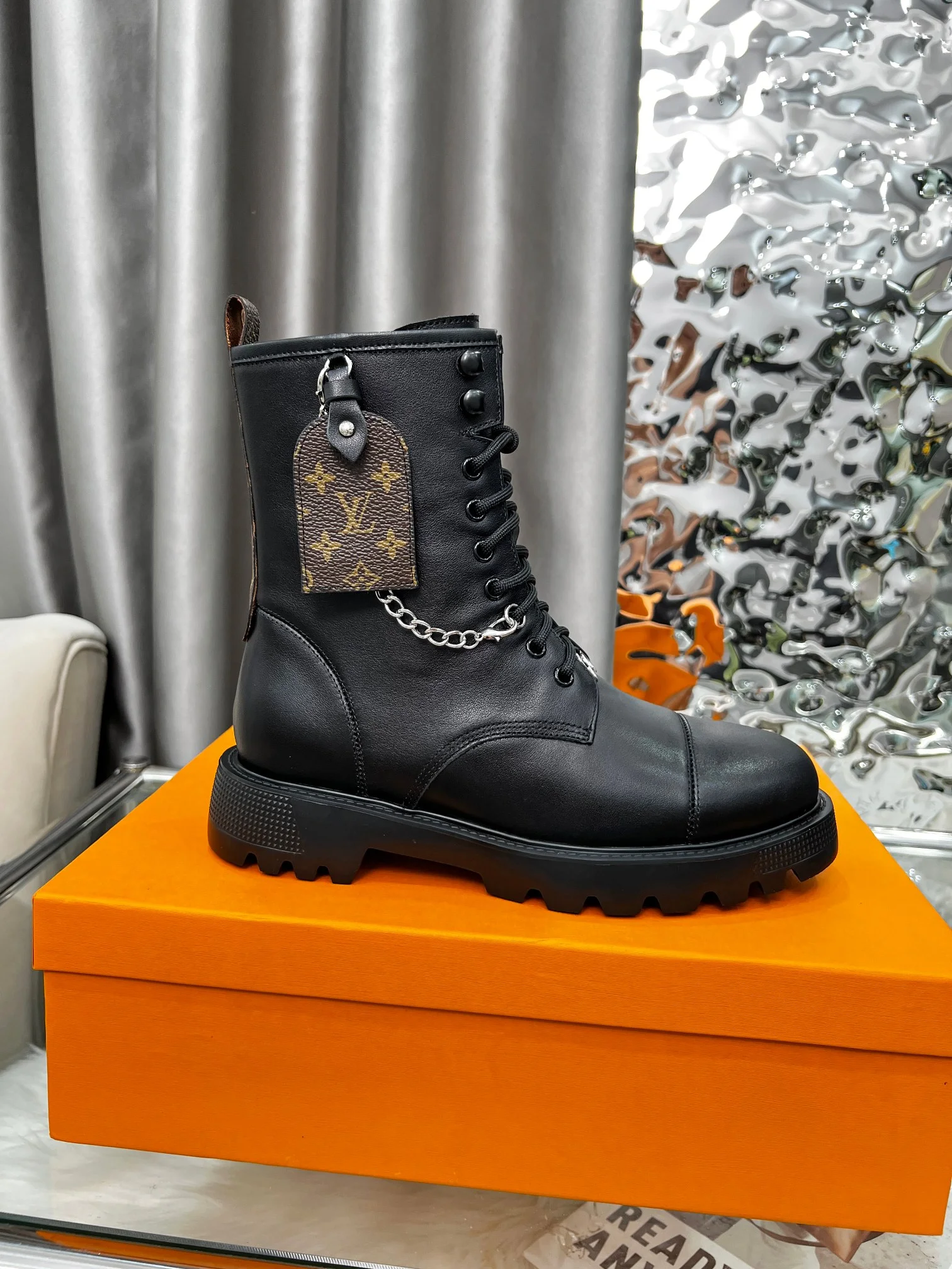 LV Boots Full-grain Leather Black-Brown EU35-40 B90202609111726
