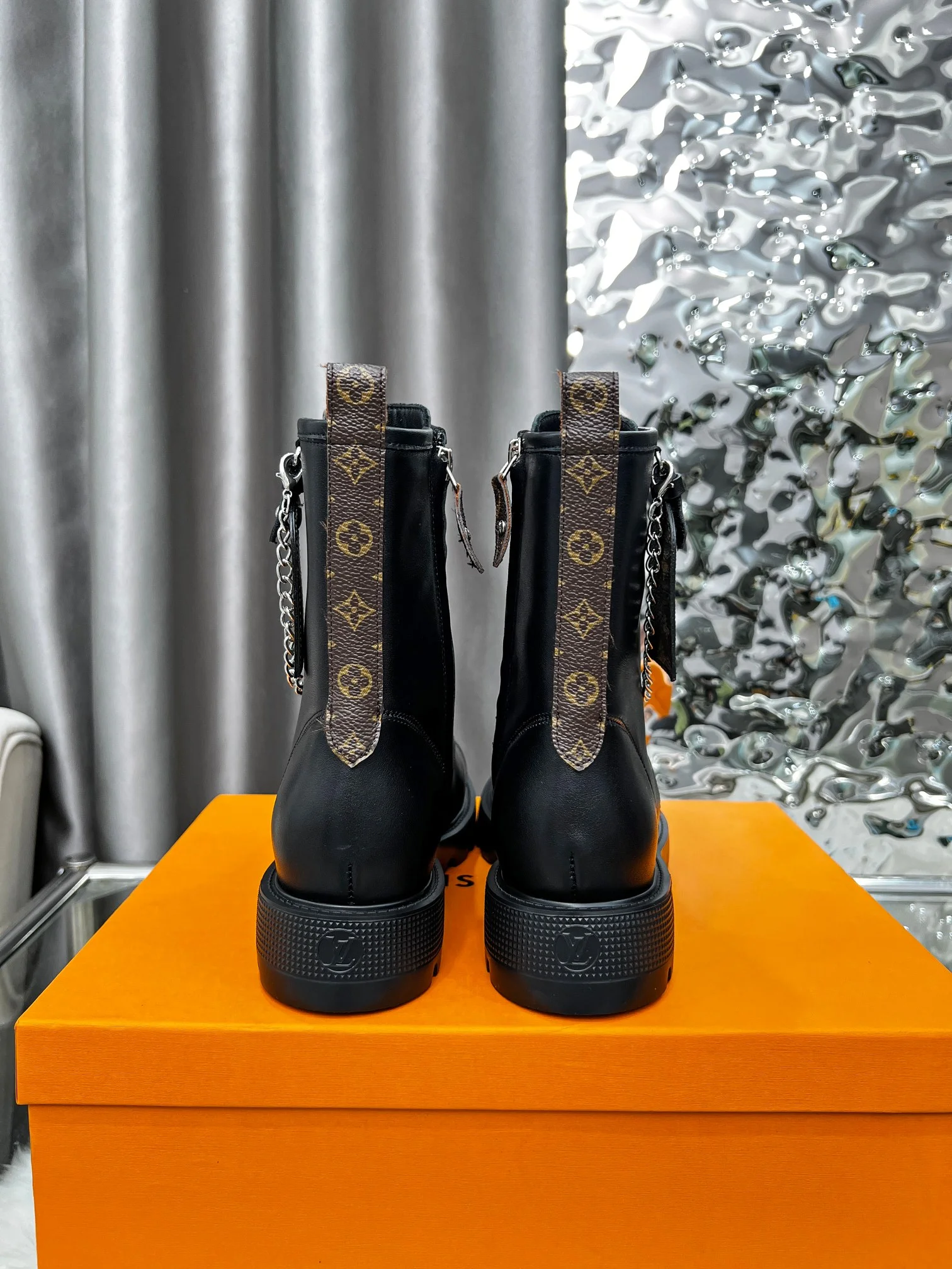 LV Boots Full-grain Leather Black-Brown EU35-40 B90202609111726 - Image 4