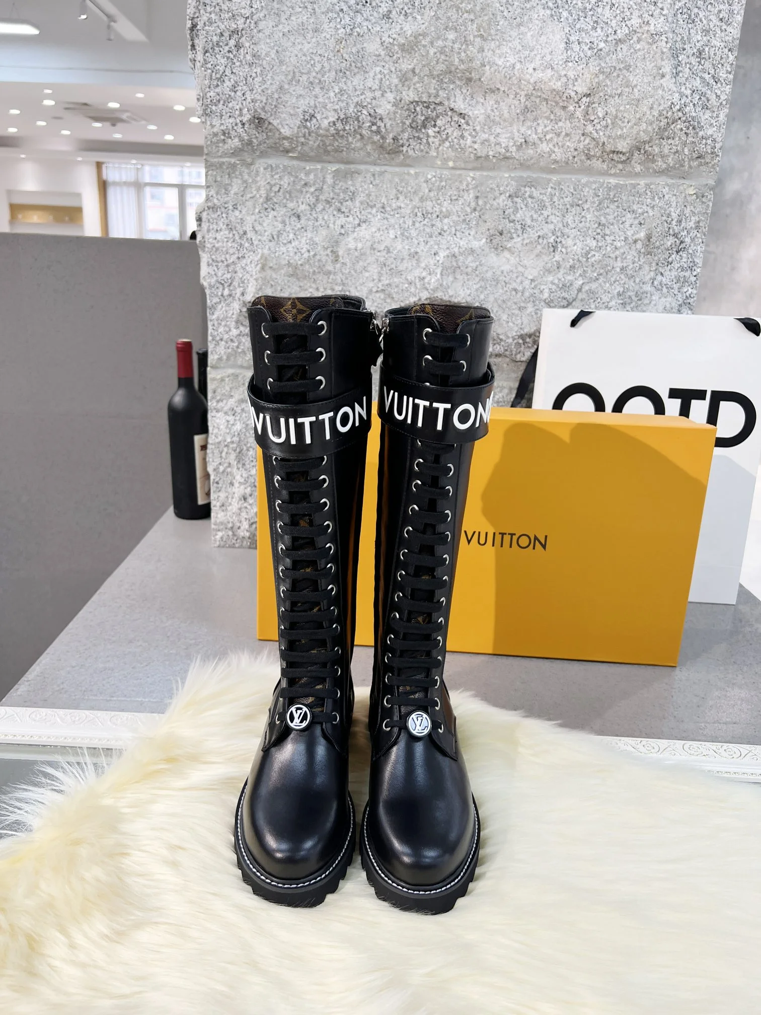 LV Boots Full-grain Leather Black-White EU35-40 B70202609111734 - Image 6