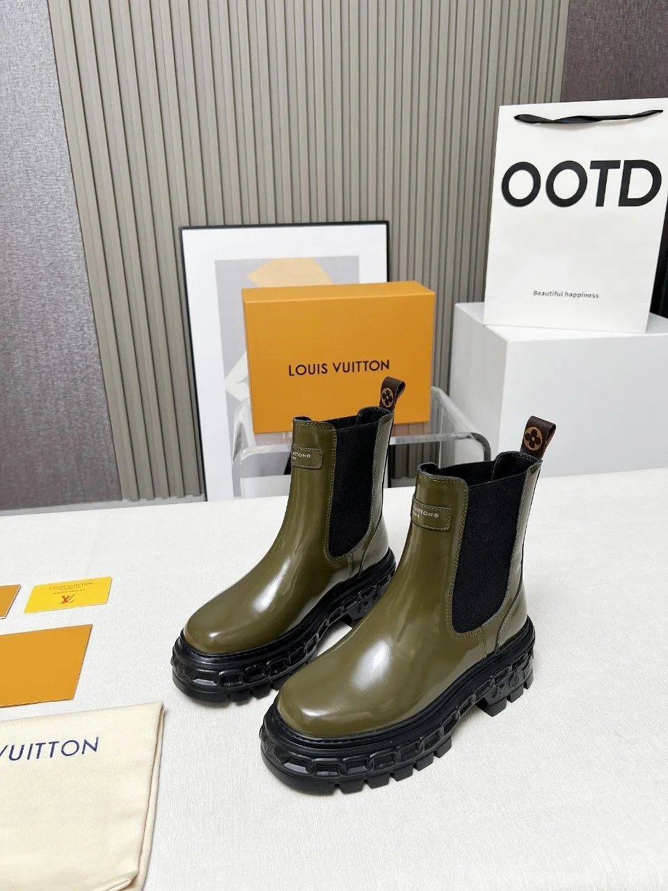 LV Boots Patent Calf Leather Green-Black EU35-41 C10202609111240 - Image 4