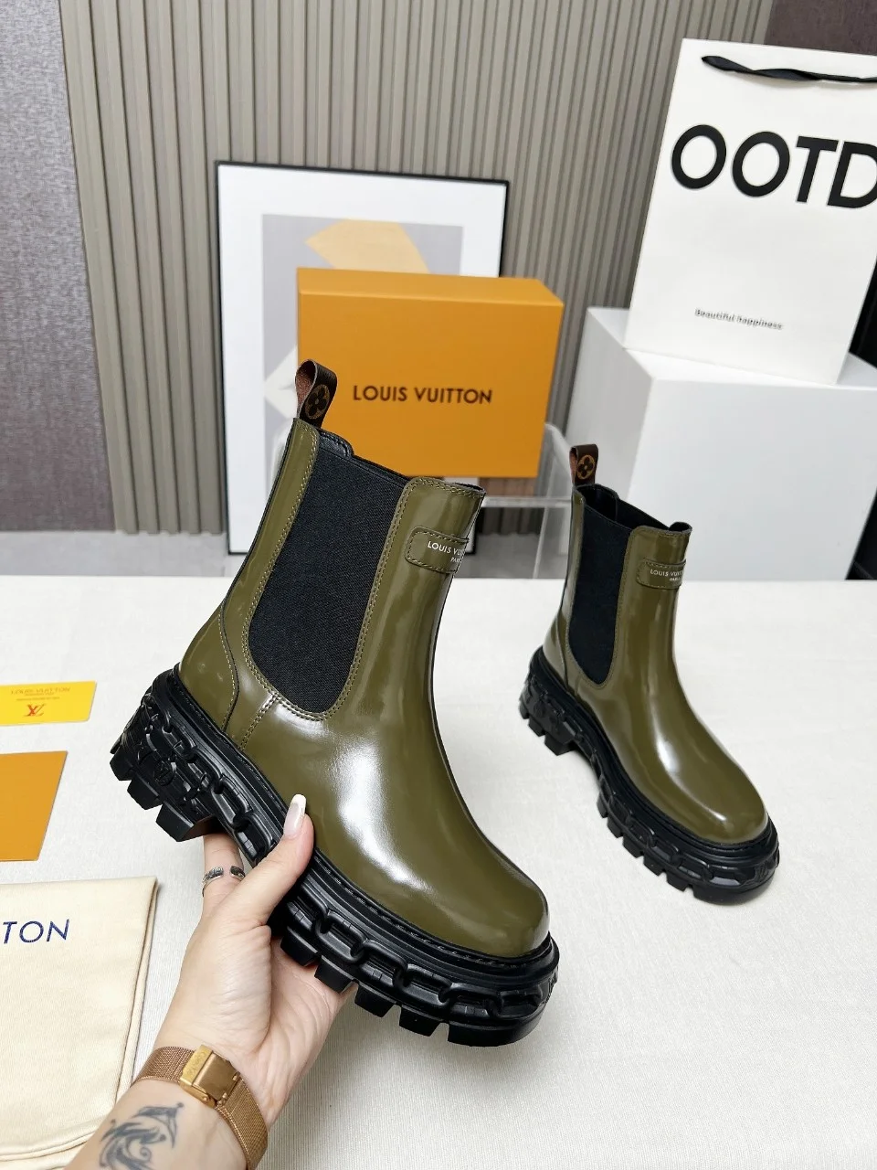 LV Boots Patent Calf Leather Green-Black EU35-41 C10202609111240 - Image 6
