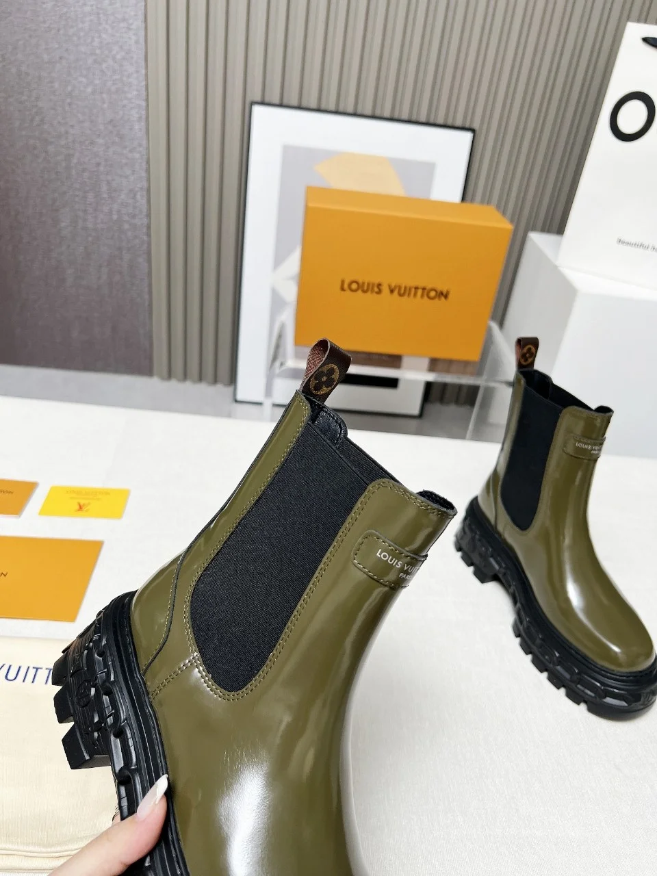 LV Boots Patent Calf Leather Green-Black EU35-41 C10202609111240 - Image 9