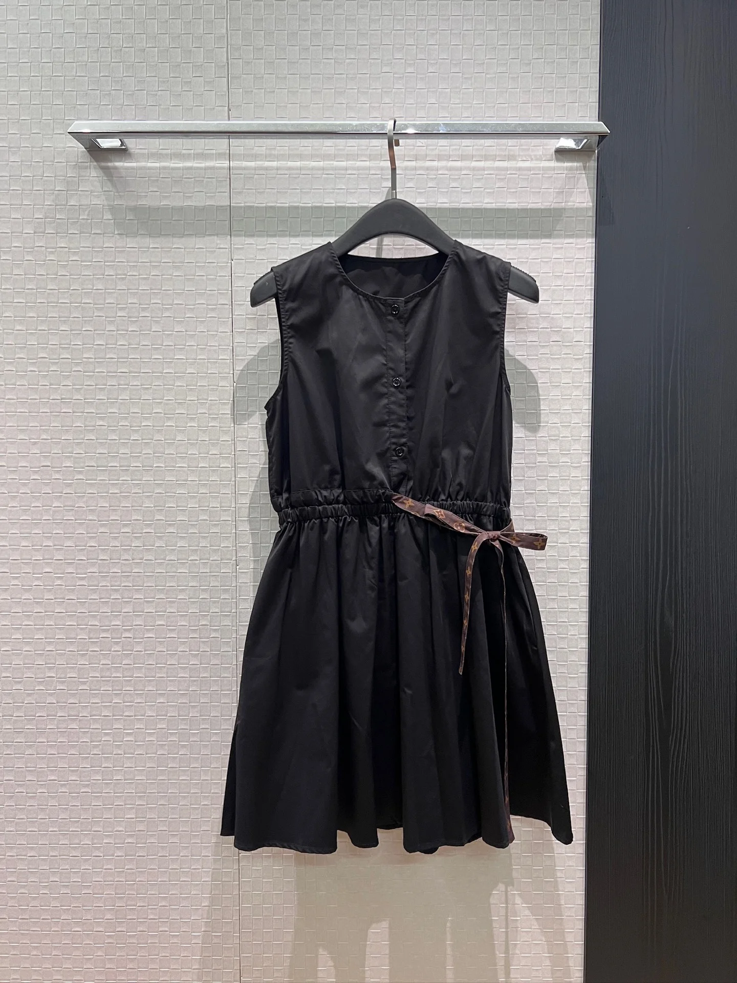 LV Dresses Black-Brown S-M-L B70202609062791