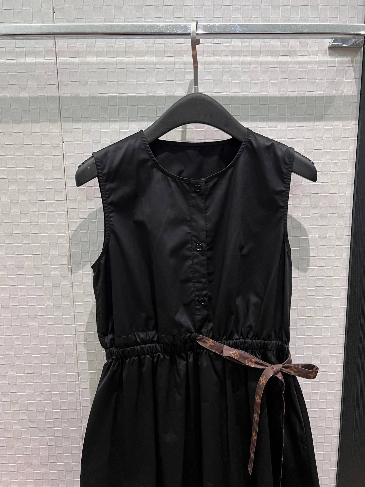 LV Dresses Black-Brown S-M-L B70202609062791 - Image 2