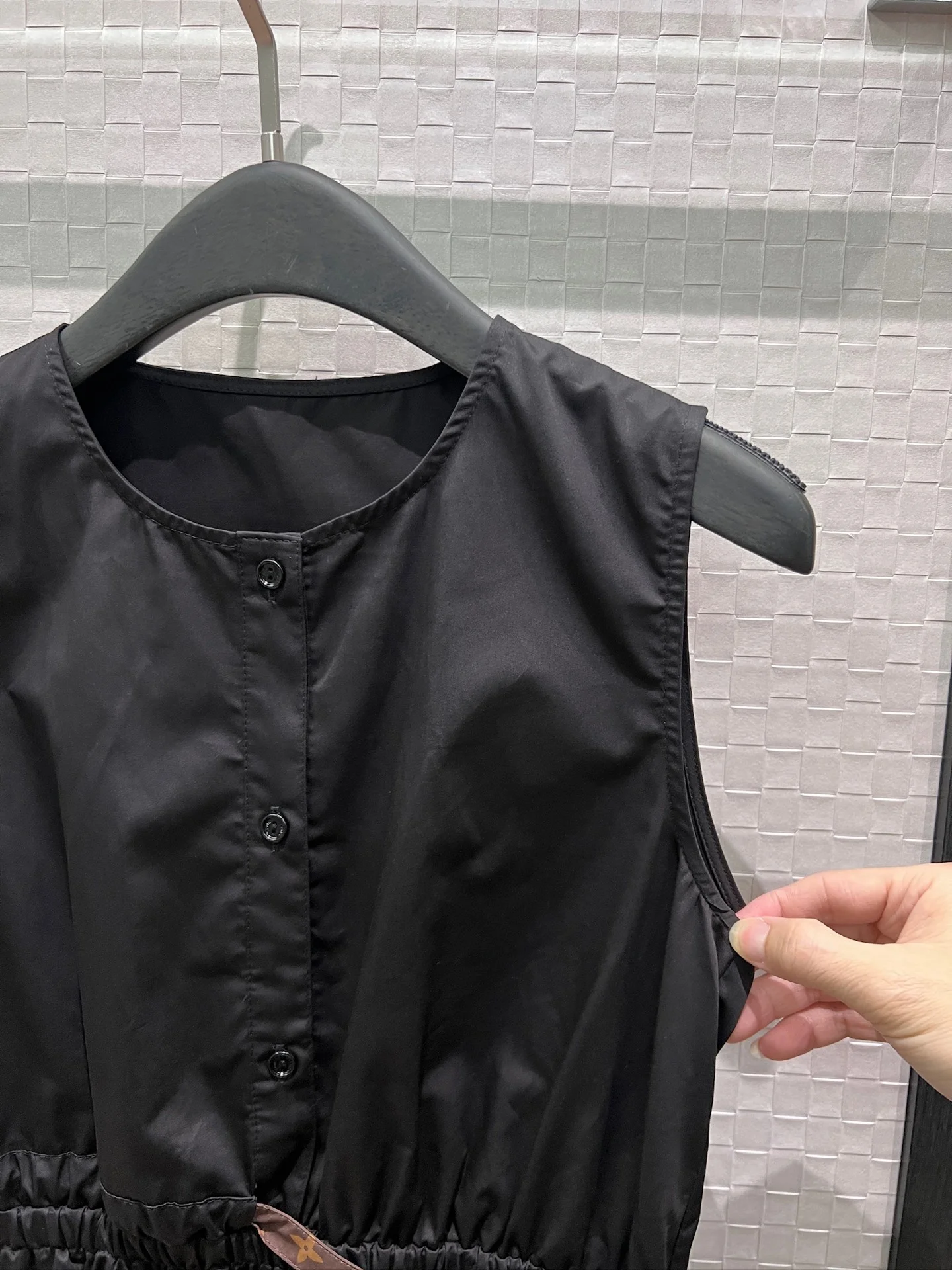 LV Dresses Black-Brown S-M-L B70202609062791 - Image 3