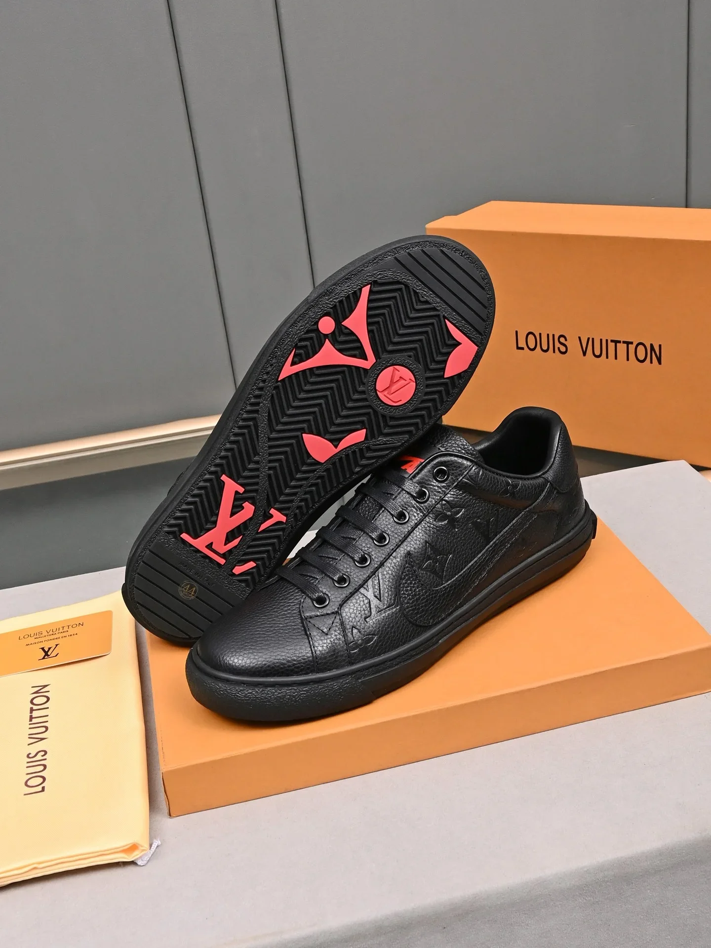 LV Formal Shoes Calfskin Leather Black-Red EU38-44 B00202609112017 - Image 3