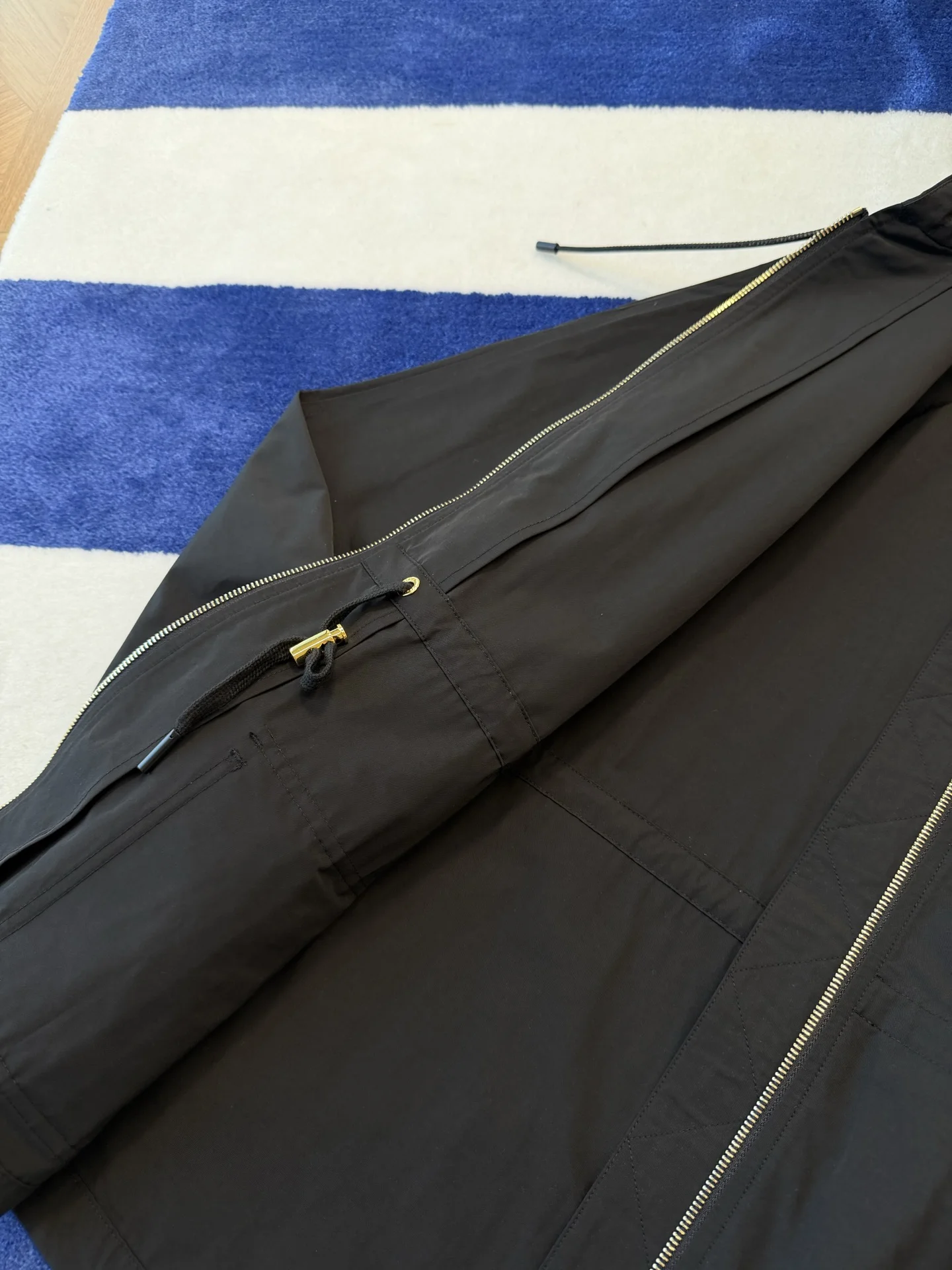LV Jackets Black-Gold S-L E05202609061778 - Image 5