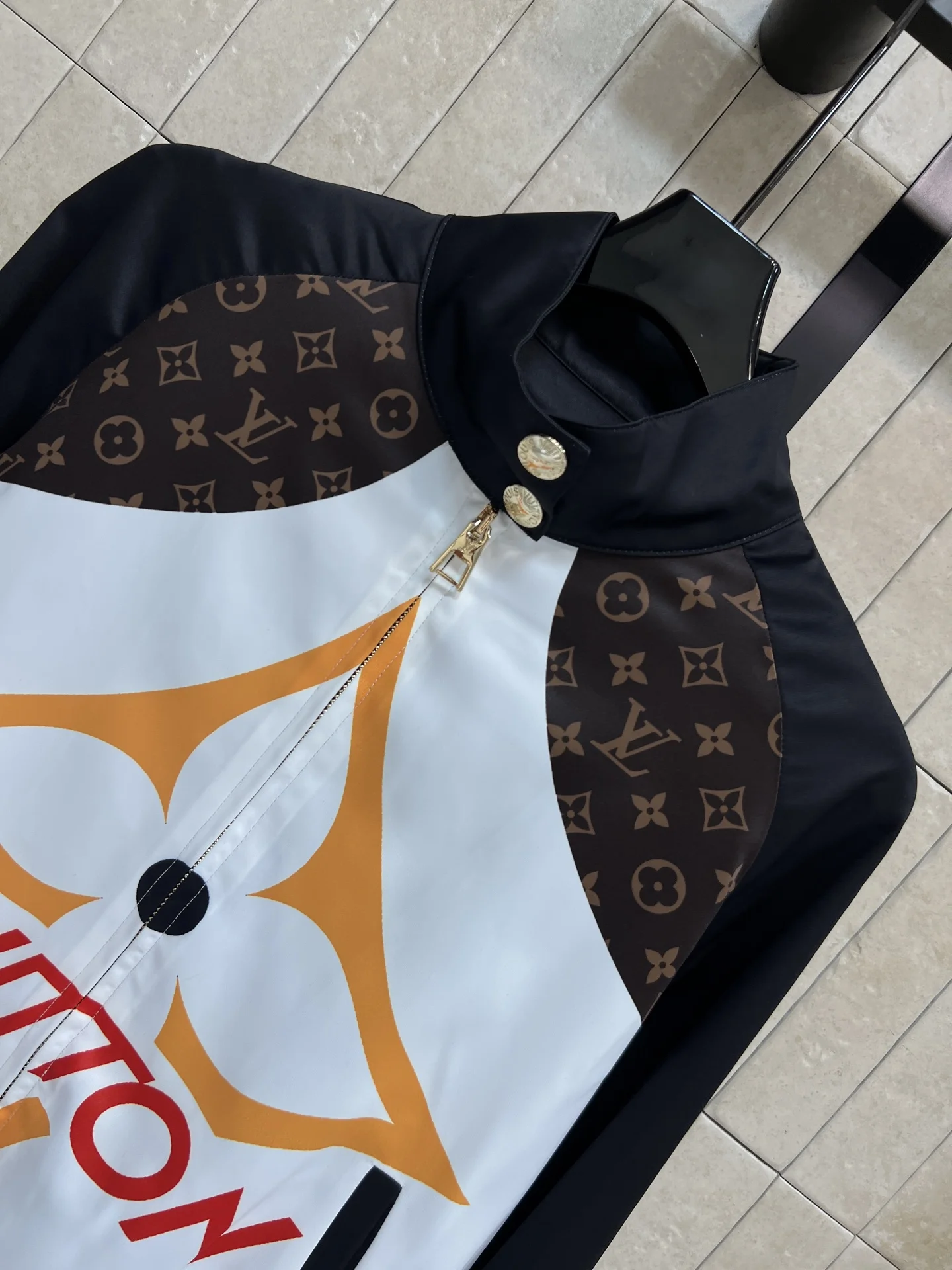 LV Jackets Black-White-Orange S-L D05202609062478 - Image 2