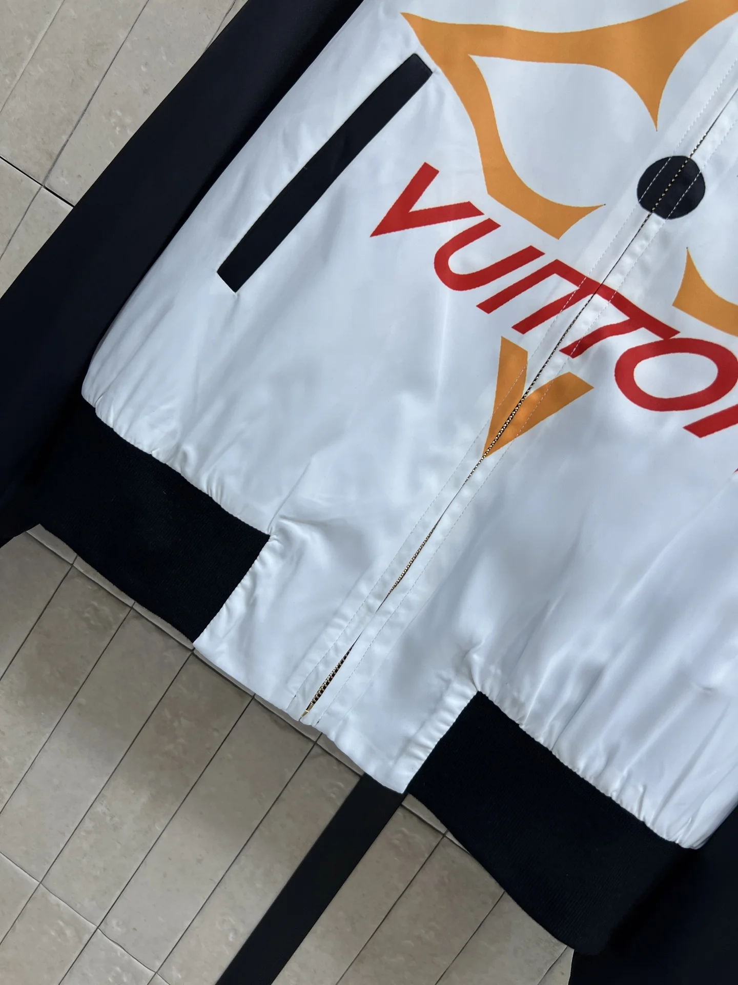 LV Jackets Black-White-Orange S-L D05202609062478 - Image 3
