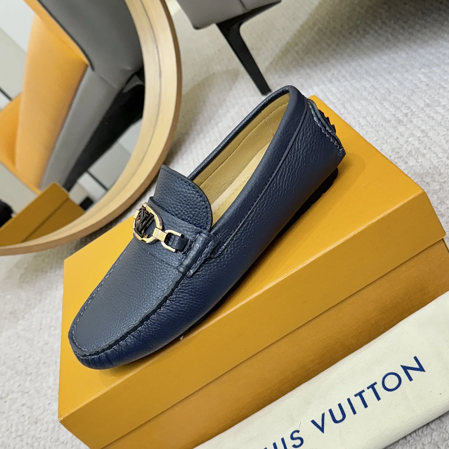 LV Loafers Blue-Gold B00202609110099 - Image 6