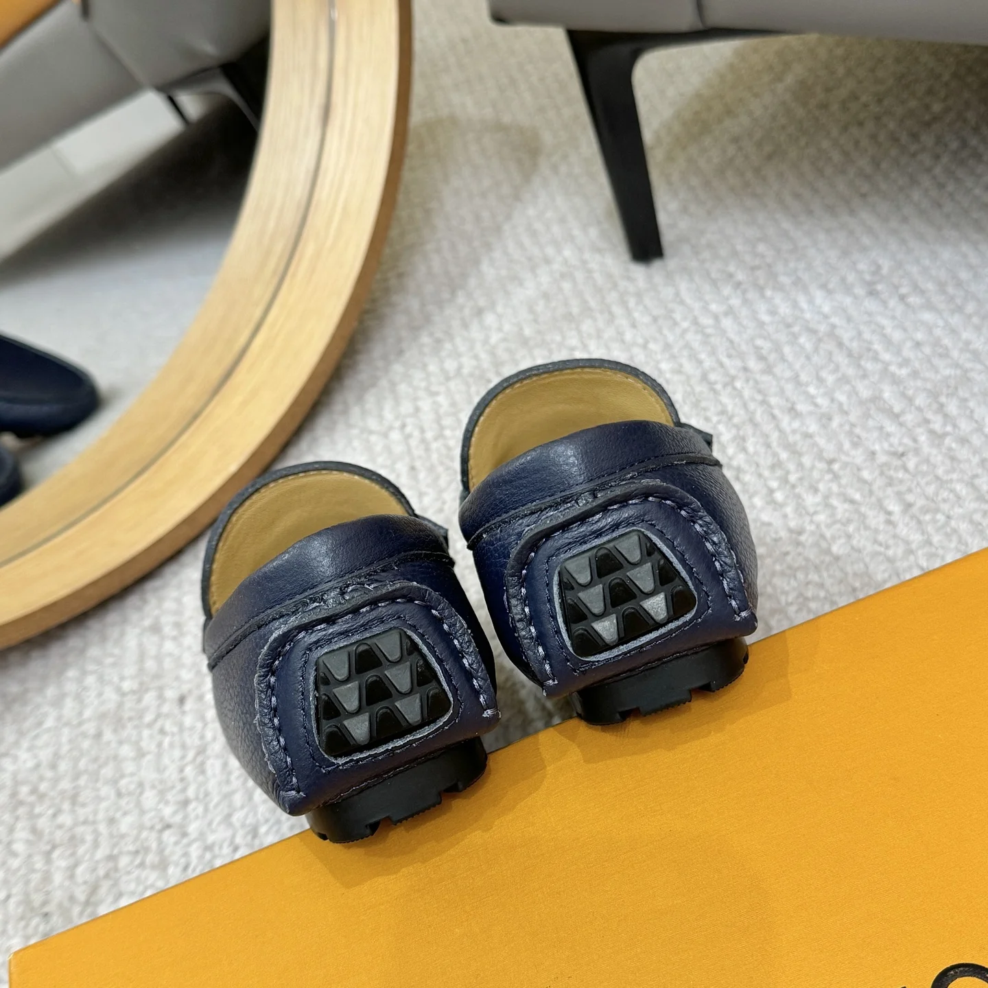 LV Loafers Blue-Gold B00202609110099 - Image 9