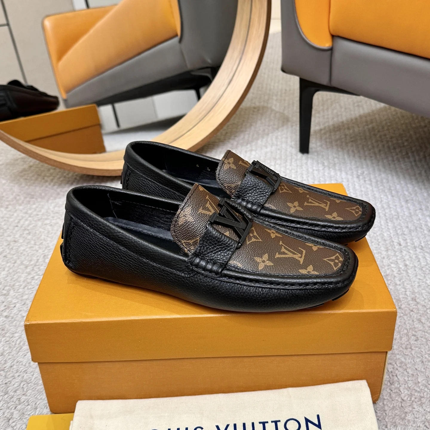 LV Loafers Calf Leather Brown-Black EU38-46 B00202609110119 - Image 3