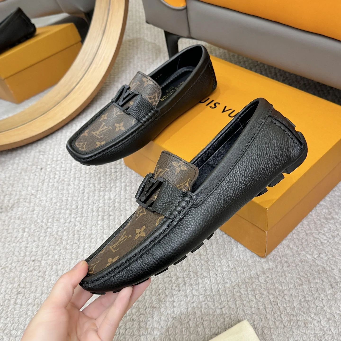 LV Loafers Calf Leather Brown-Black EU38-46 B00202609110119 - Image 4