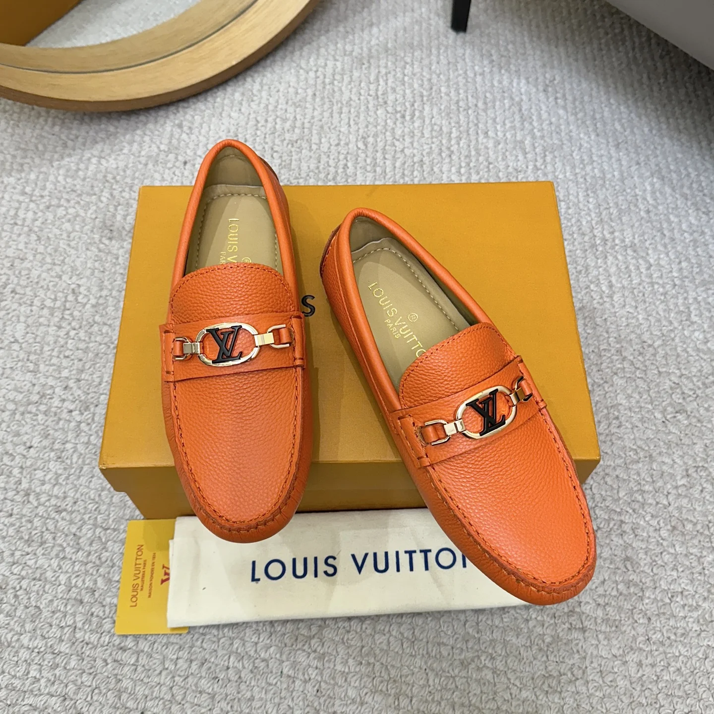 LV Loafers Orange-Gold B00202609110105