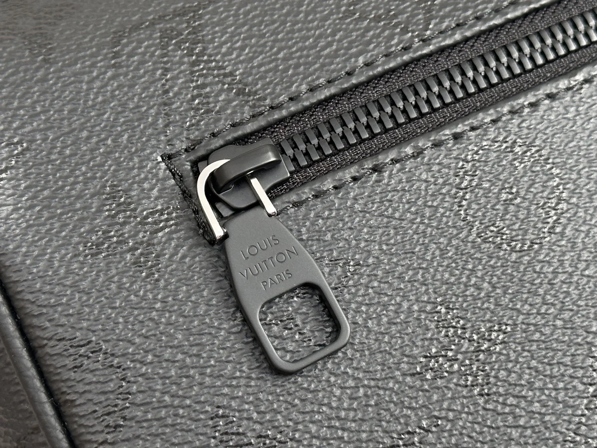 LV Messenger Bags Coated Canvas Black 25X33X10CM E10202609090320 - Image 6