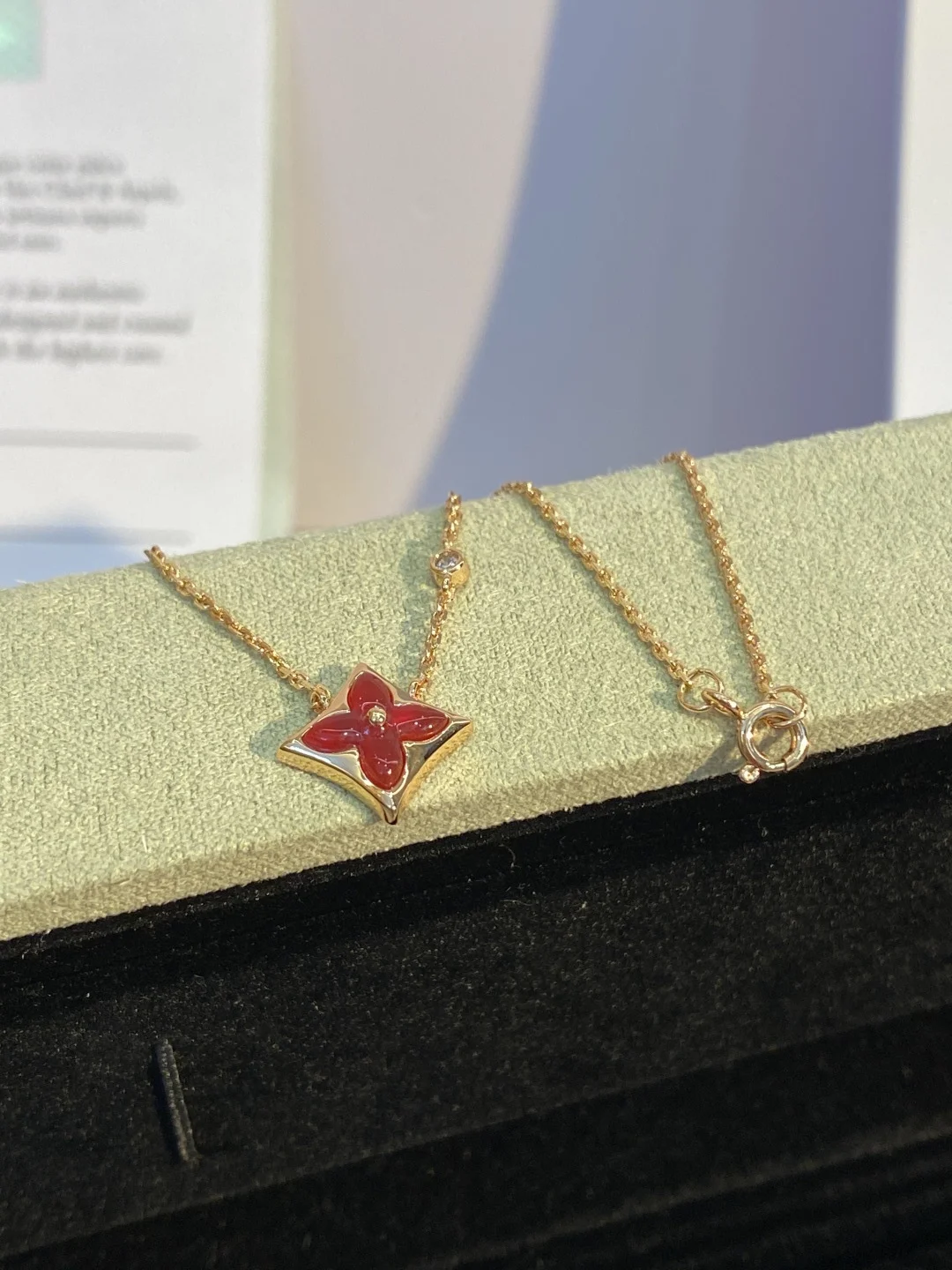 LV Necklaces A15202609070037 - Image 4