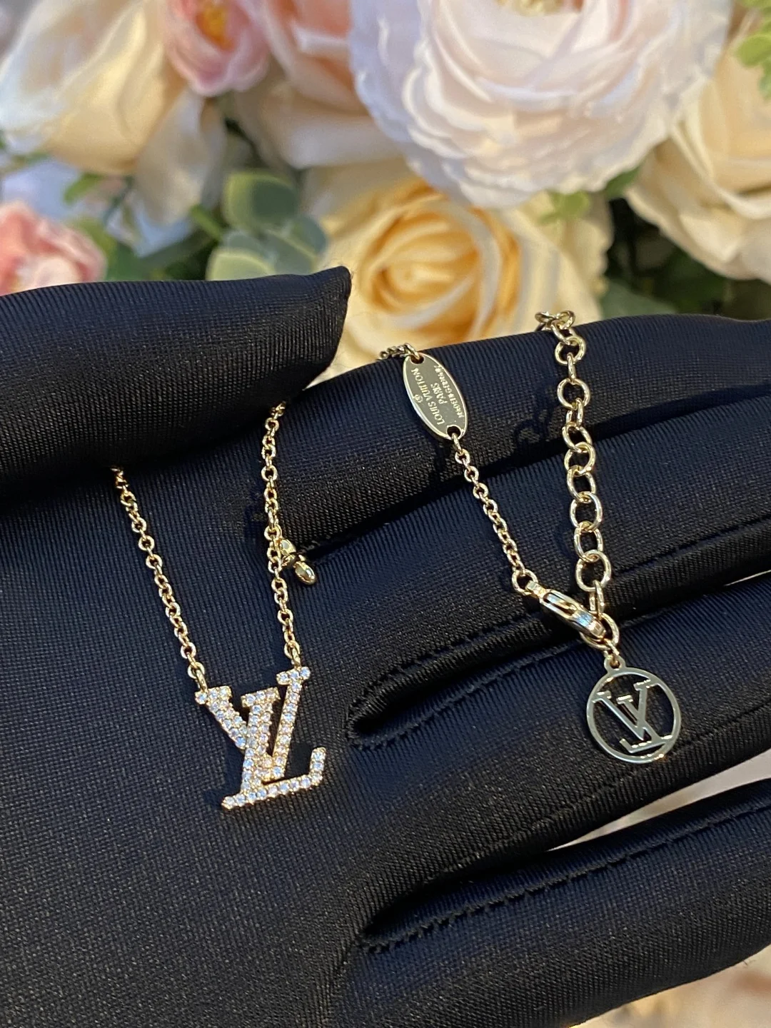 LV Necklaces Yellow Gold Diamond A15202609070040 - Image 7