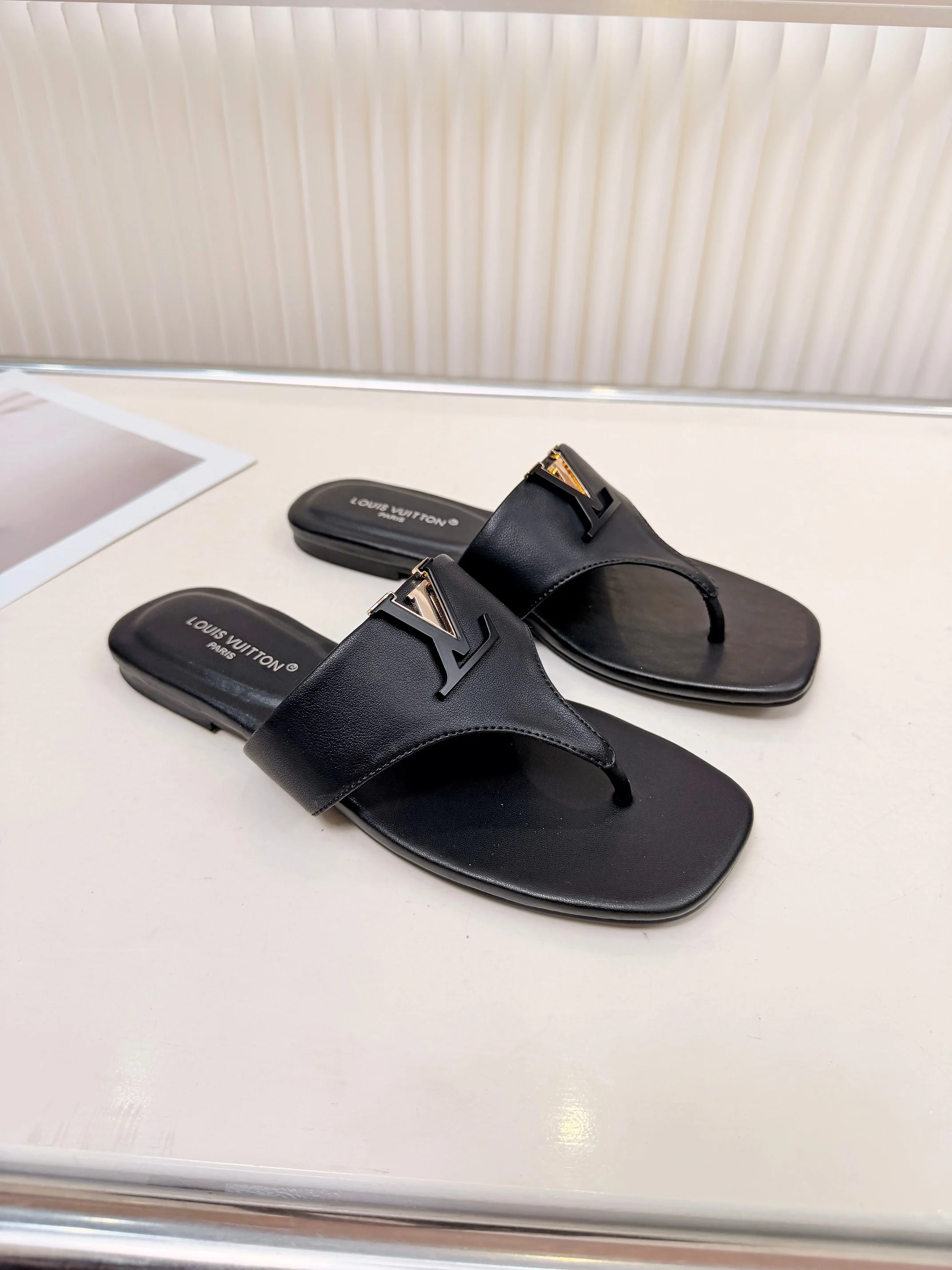 LV Sandals Calf Leather Black-Gold EU35-40 A60202609111189 - Image 5