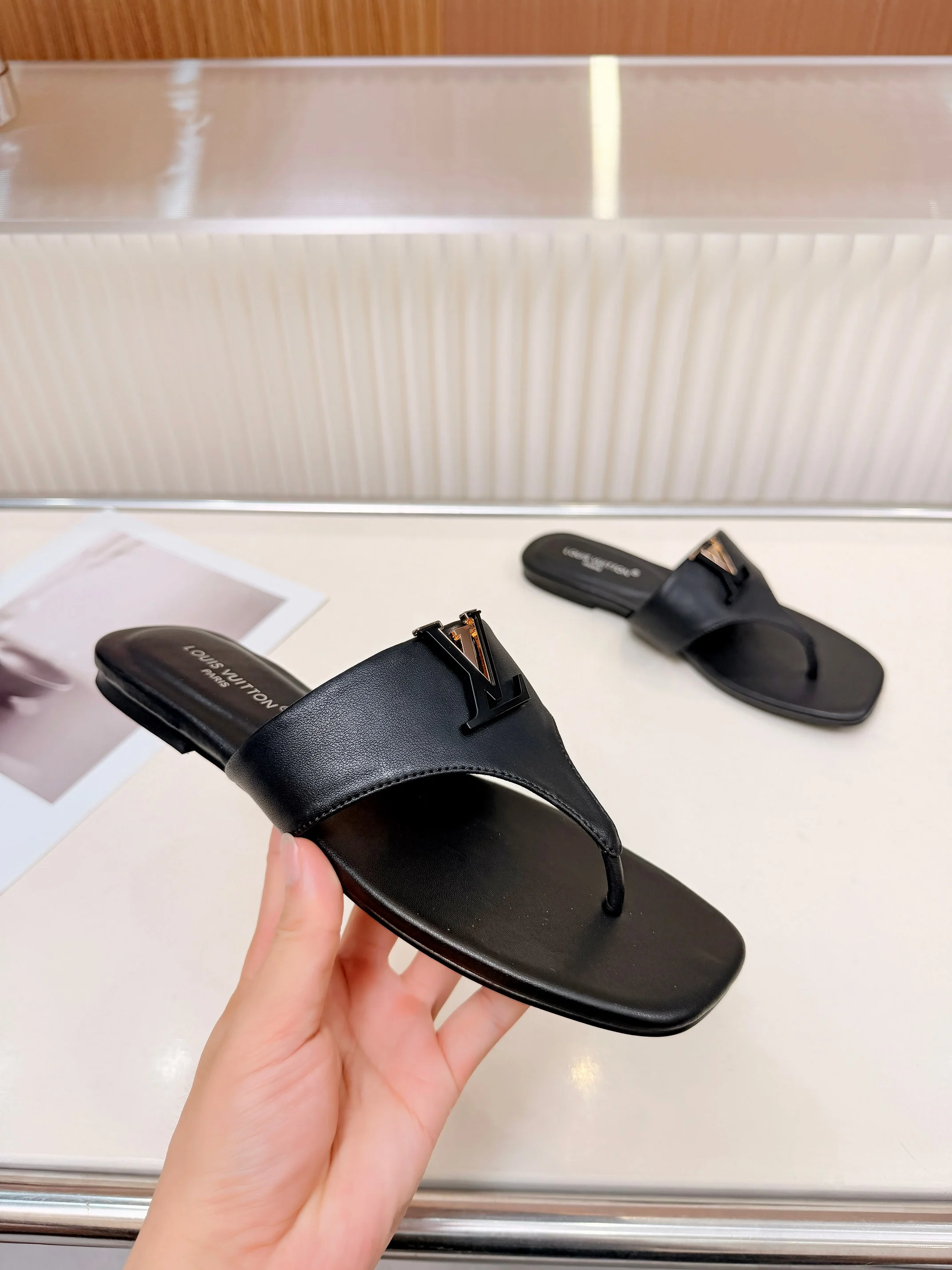 LV Sandals Calf Leather Black-Gold EU35-40 A60202609111189 - Image 7