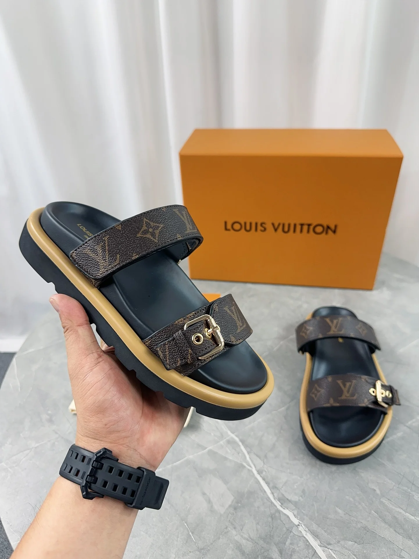 LV Sandals Leather Black-Brown EU35-45 A80202609111236 - Image 8