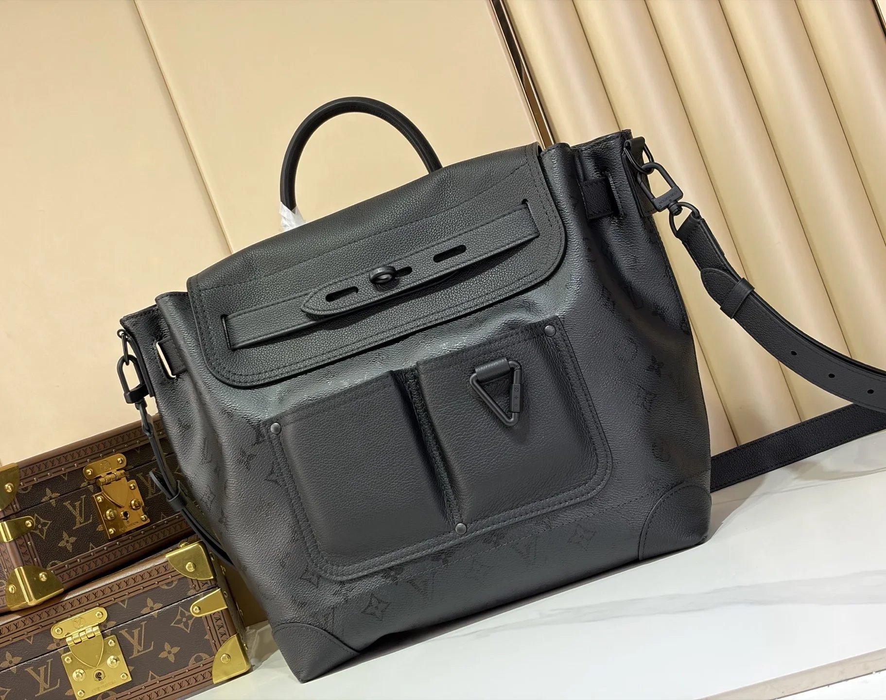 LV Shoulder Bags Black 33X14X32CM I50202609090321