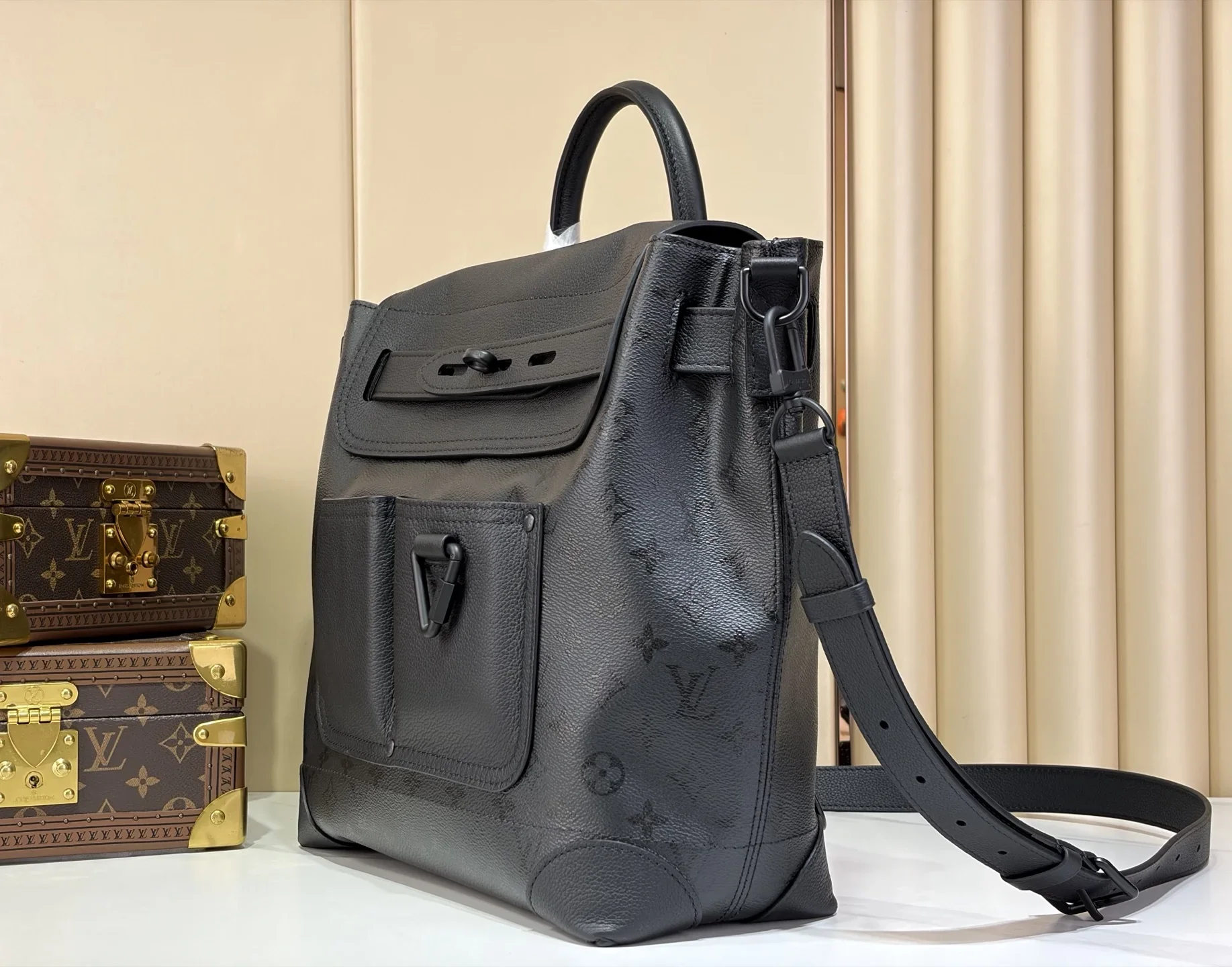 LV Shoulder Bags Black 33X14X32CM I50202609090321 - Image 2