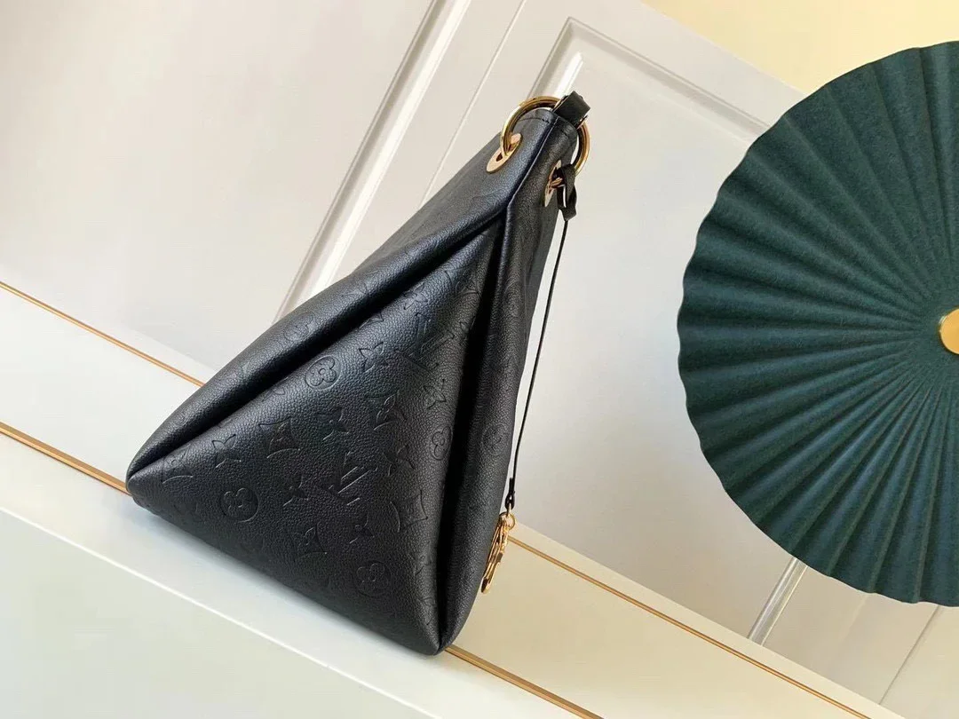 LV Shoulder Bags Black-Gold 47X32X22CM I40202609090363 - Image 3