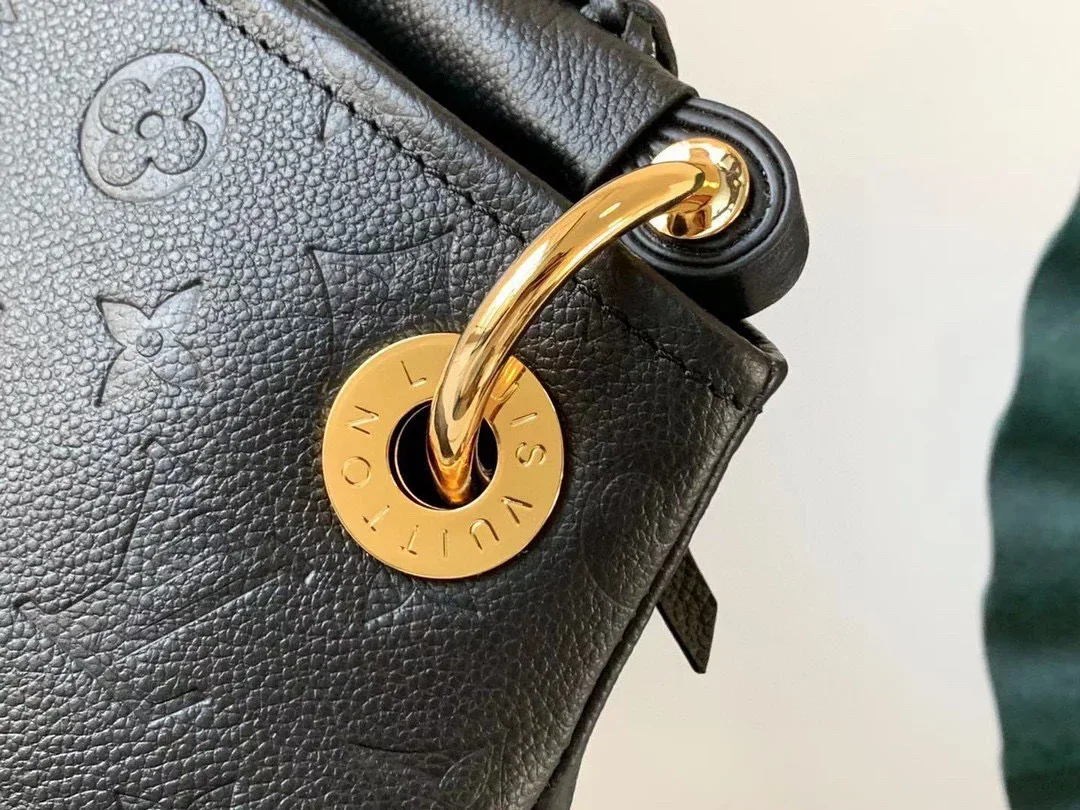 LV Shoulder Bags Black-Gold 47X32X22CM I40202609090363 - Image 5